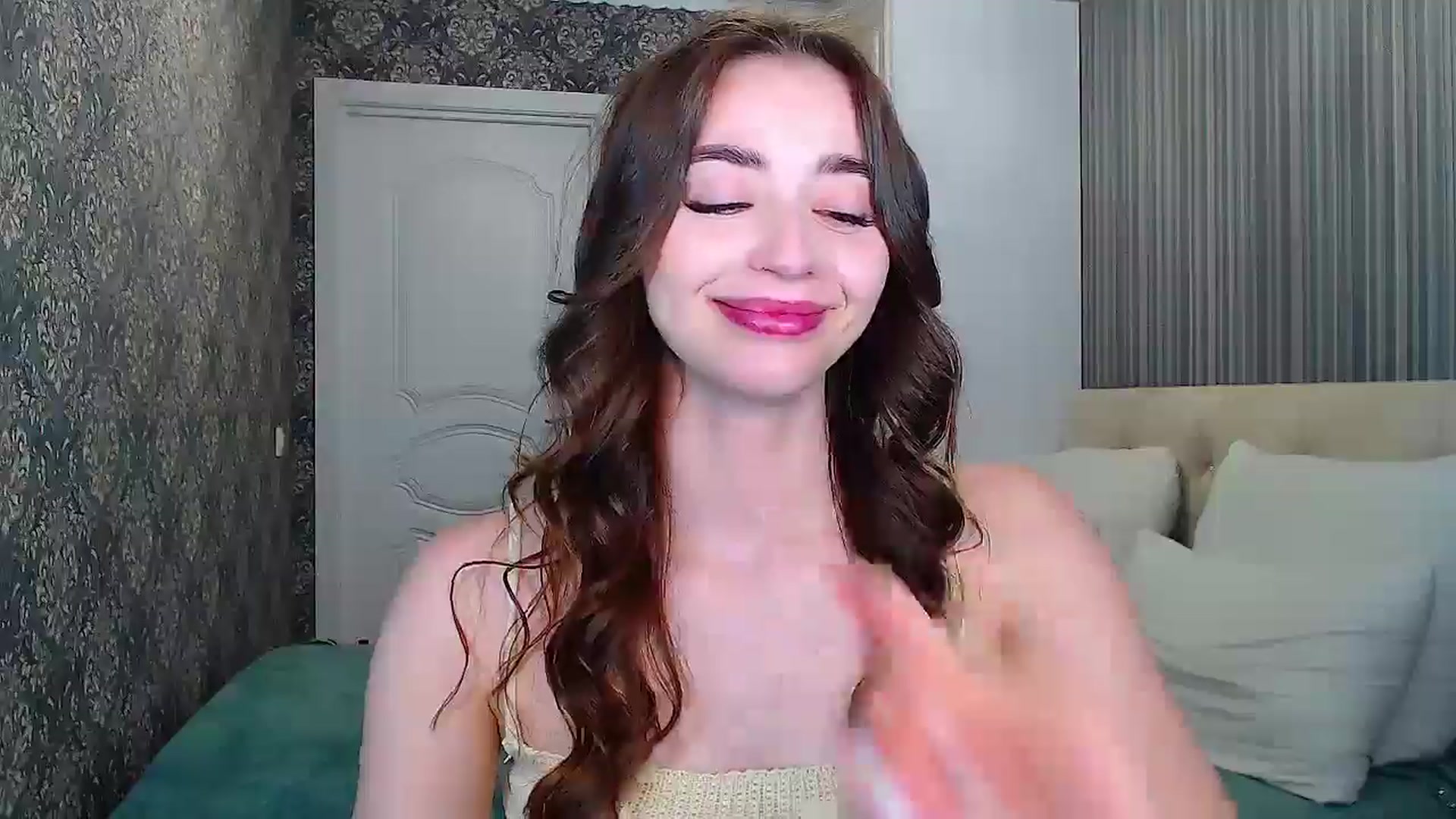 Gallery image thumbnail from EmeraldLilyyy's myfreecams stream on, 05/11/2024, 13:07 image 9 of 20