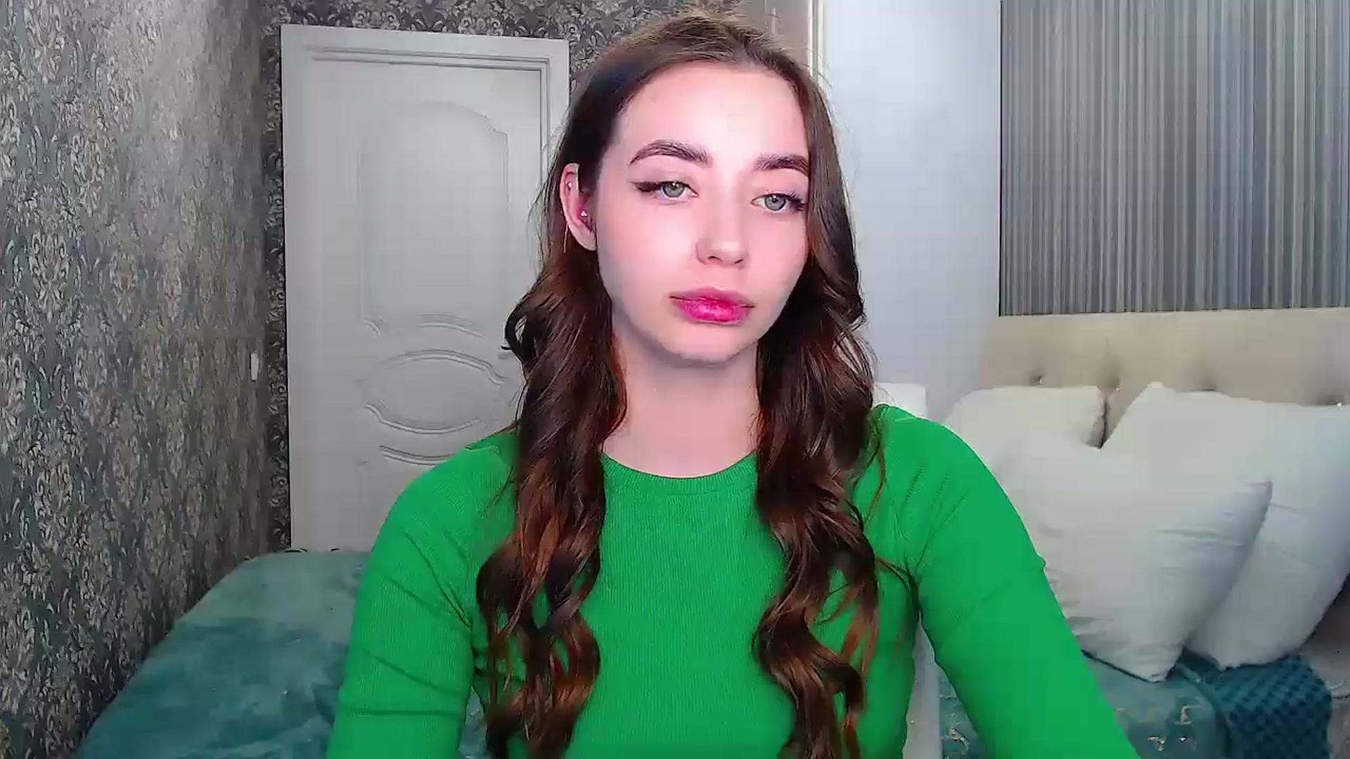 Gallery image thumbnail from EmeraldLilyyy's myfreecams stream on, 05/12/2024, 16:21 image 20 of 20