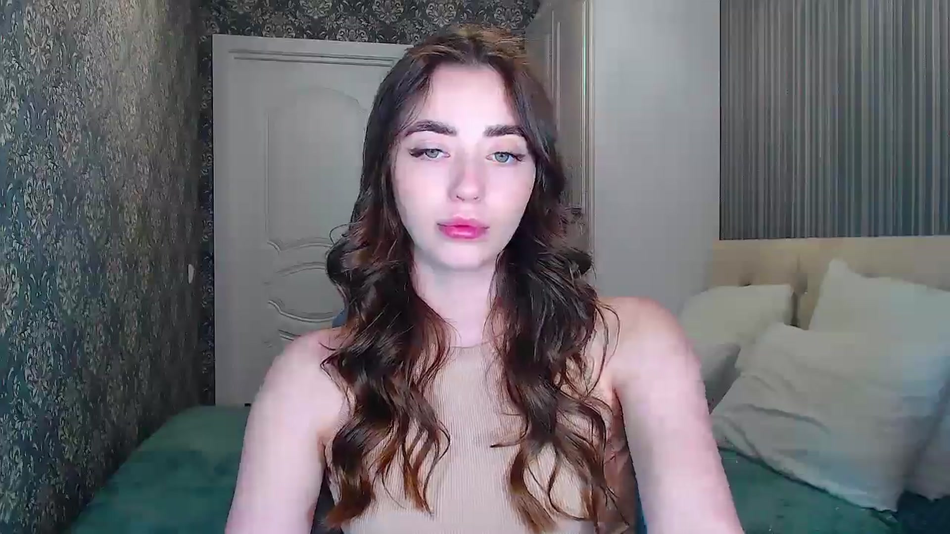 Gallery image thumbnail from EmeraldLilyyy's myfreecams stream on, 05/19/2024, 12:42 image 2 of 20