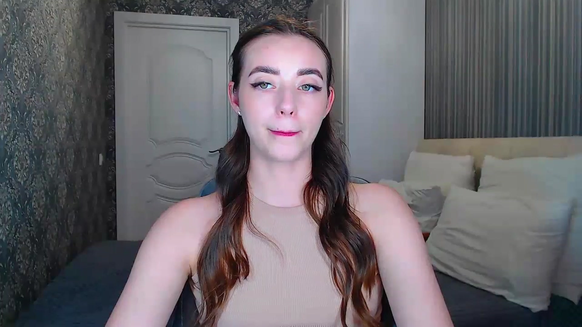 Gallery image thumbnail from EmeraldLilyyy's myfreecams stream on, 06/08/2024, 11:12 image 9 of 20