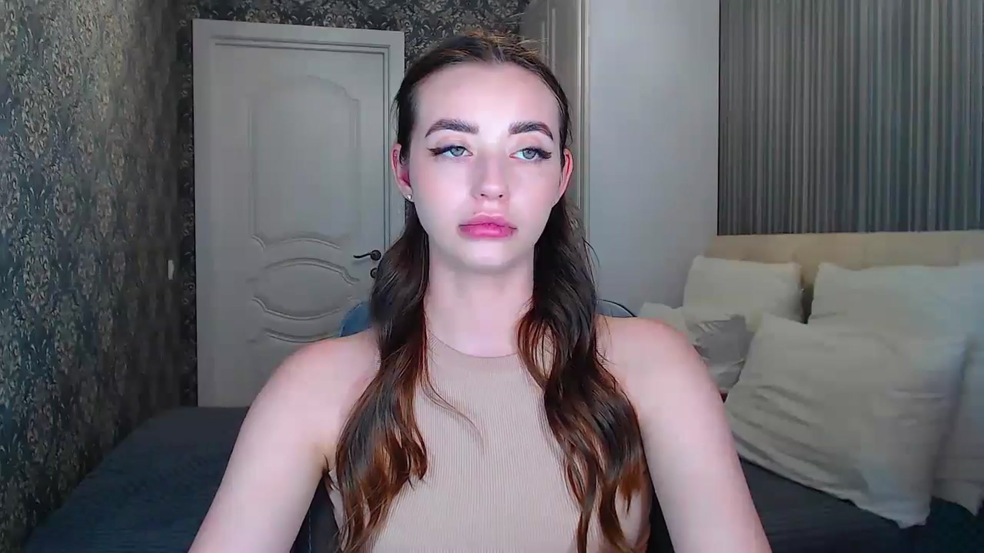 Gallery image thumbnail from EmeraldLilyyy's myfreecams stream on, 06/08/2024, 11:12 image 18 of 20