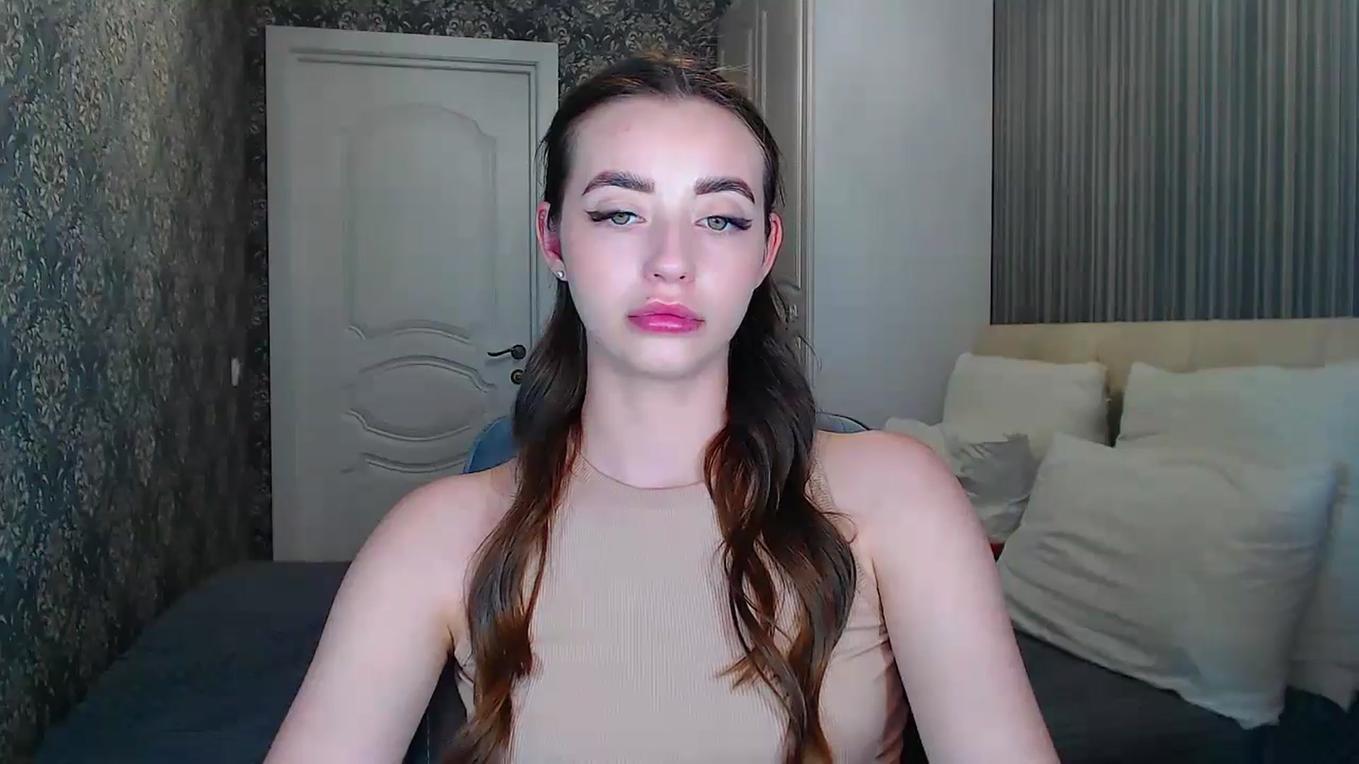Gallery image thumbnail from EmeraldLilyyy's myfreecams stream on, 06/08/2024, 11:46 image 12 of 20