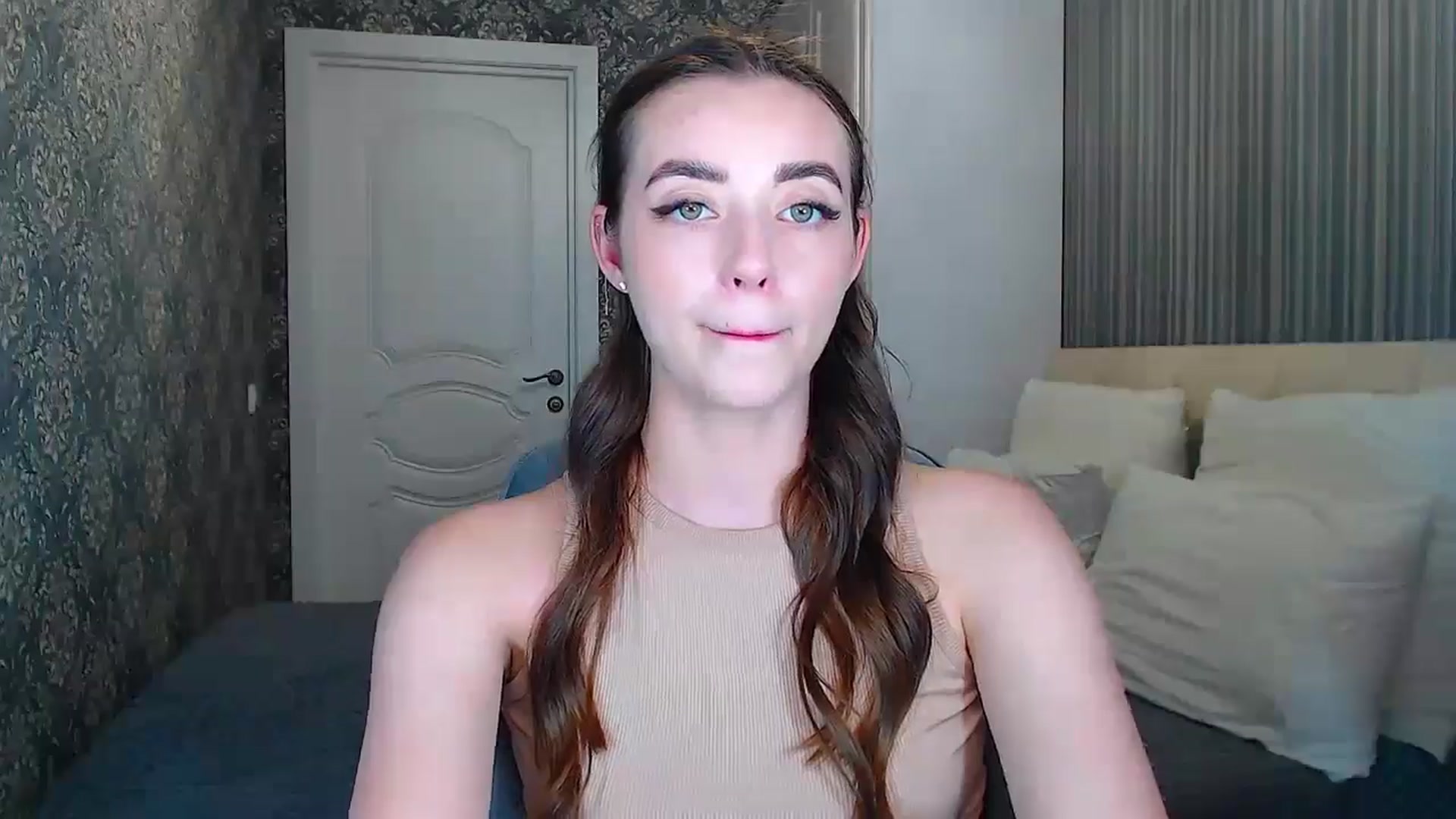 Gallery image thumbnail from EmeraldLilyyy's myfreecams stream on, 06/08/2024, 11:46 image 9 of 20
