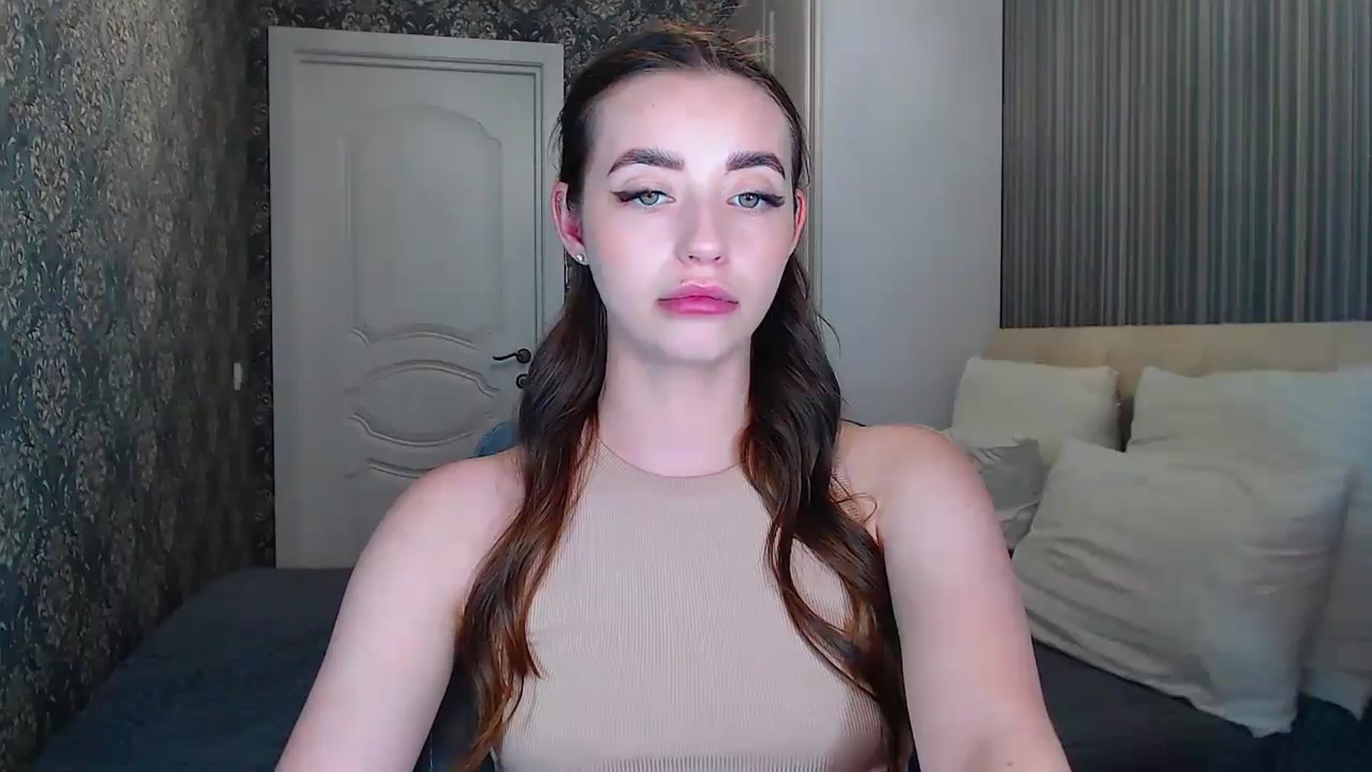 Gallery image thumbnail from EmeraldLilyyy's myfreecams stream on, 06/08/2024, 11:46 image 7 of 20