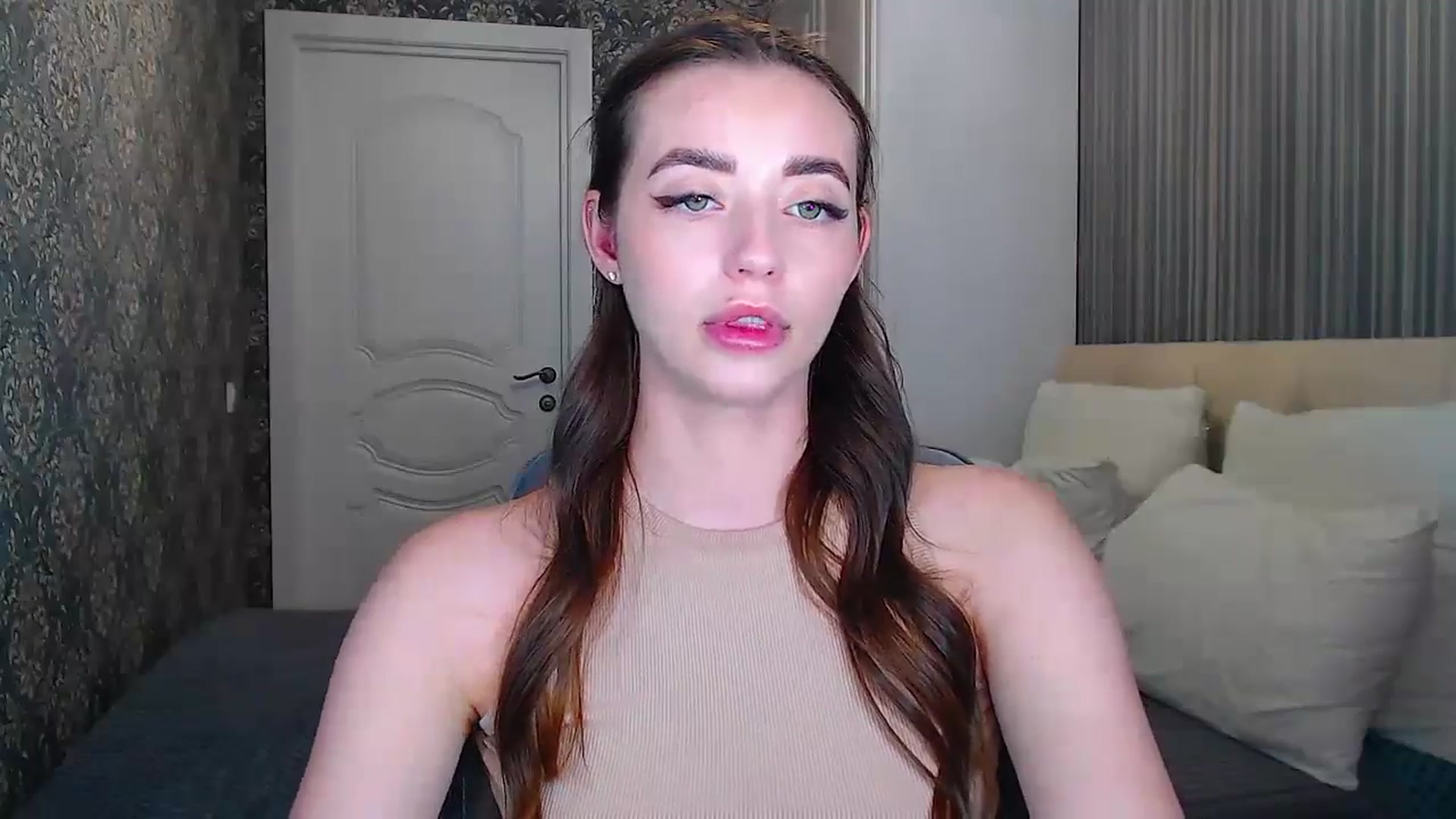 Gallery image thumbnail from EmeraldLilyyy's myfreecams stream on, 06/08/2024, 12:58 image 5 of 20