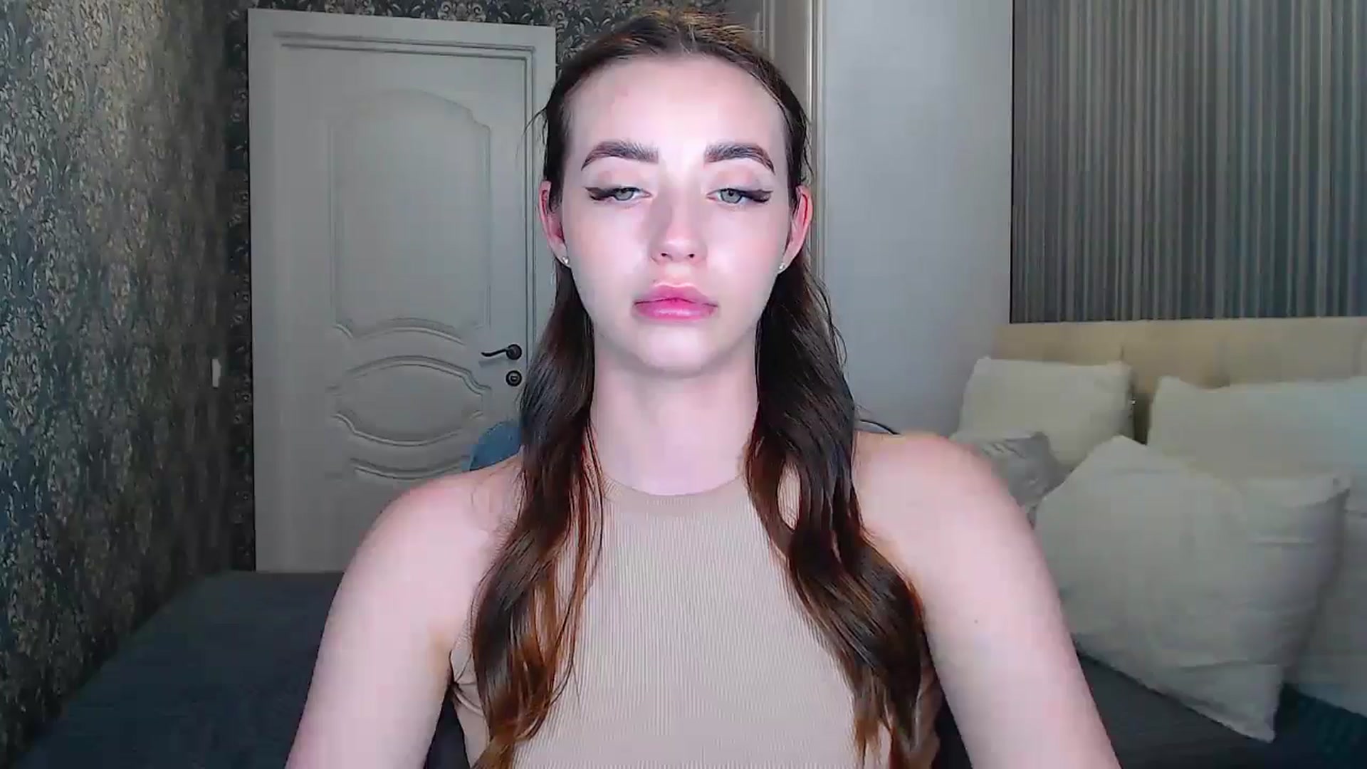 Gallery image thumbnail from EmeraldLilyyy's myfreecams stream on, 06/08/2024, 12:58 image 14 of 20