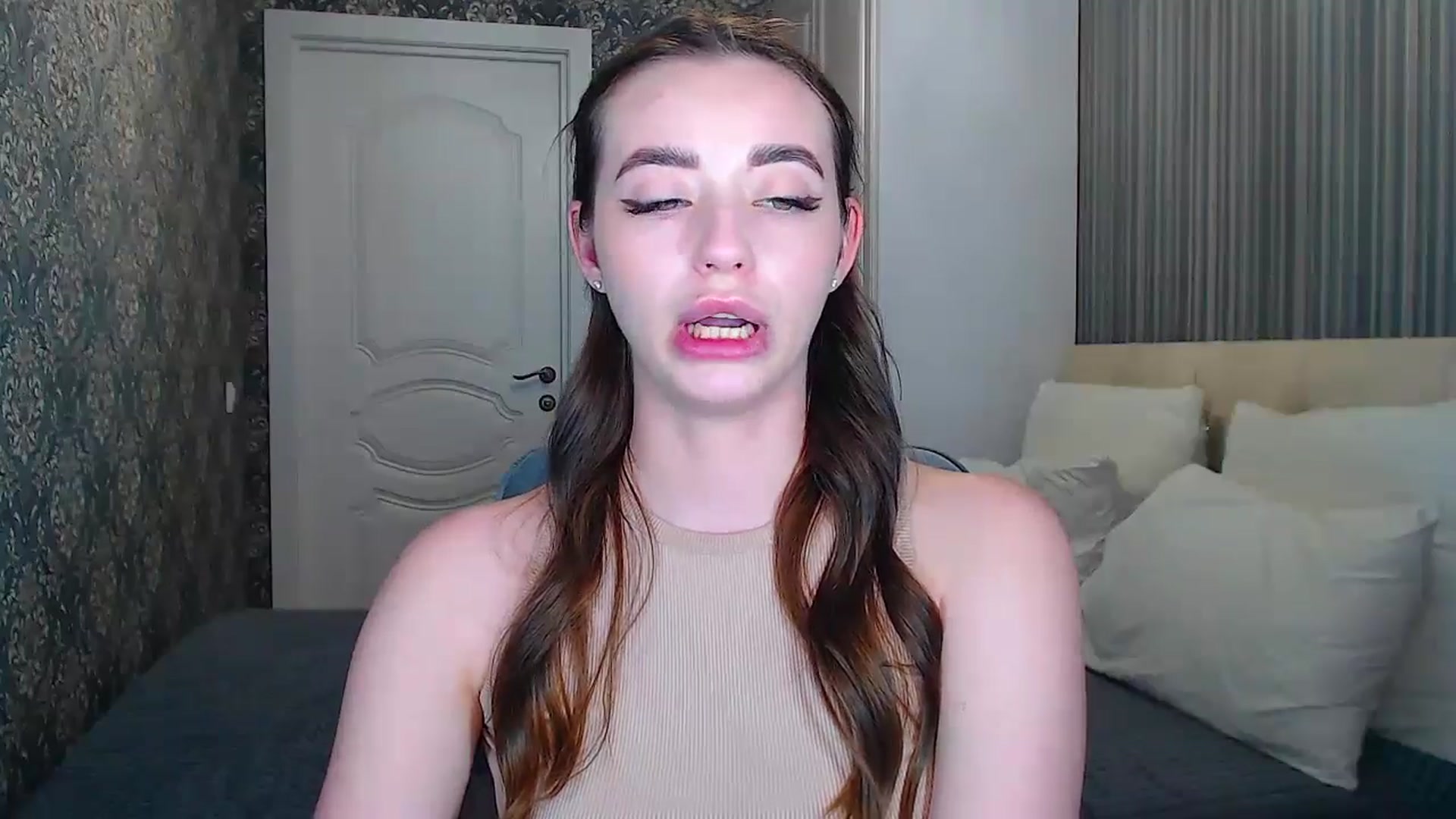 Gallery image thumbnail from EmeraldLilyyy's myfreecams stream on, 06/08/2024, 12:58 image 17 of 20
