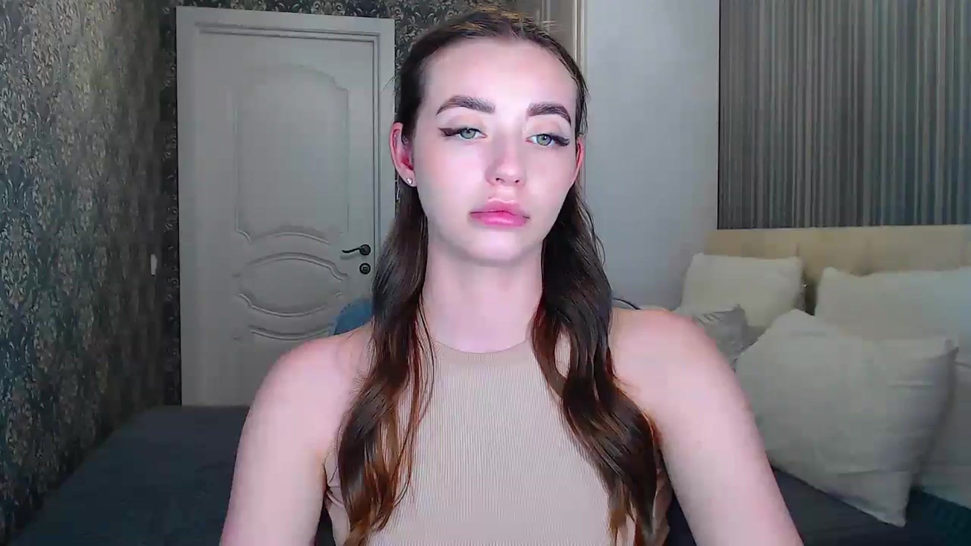 Gallery image thumbnail from EmeraldLilyyy's myfreecams stream on, 06/08/2024, 12:58 image 15 of 20