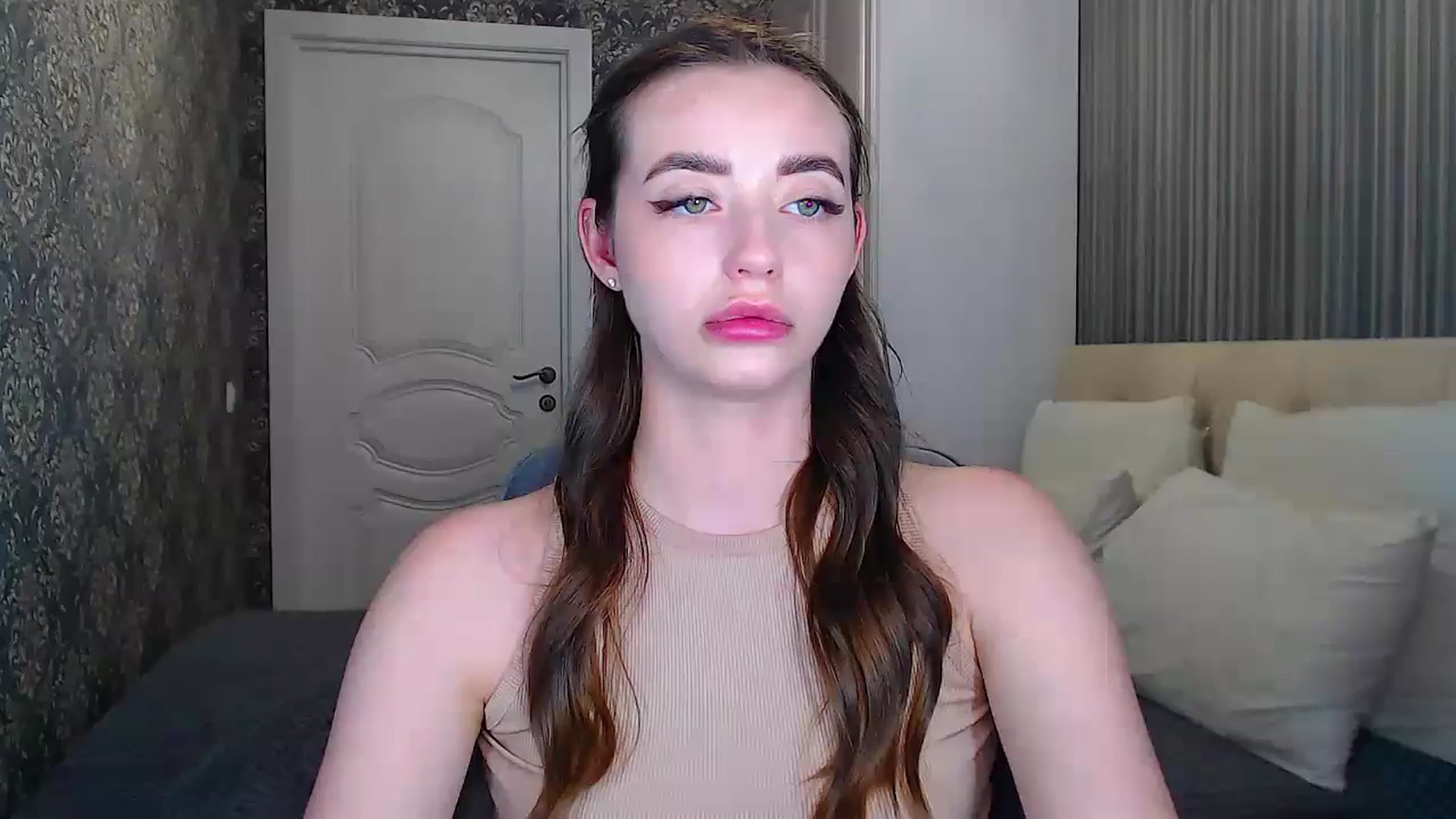 Gallery image thumbnail from EmeraldLilyyy's myfreecams stream on, 06/08/2024, 13:22 image 4 of 20
