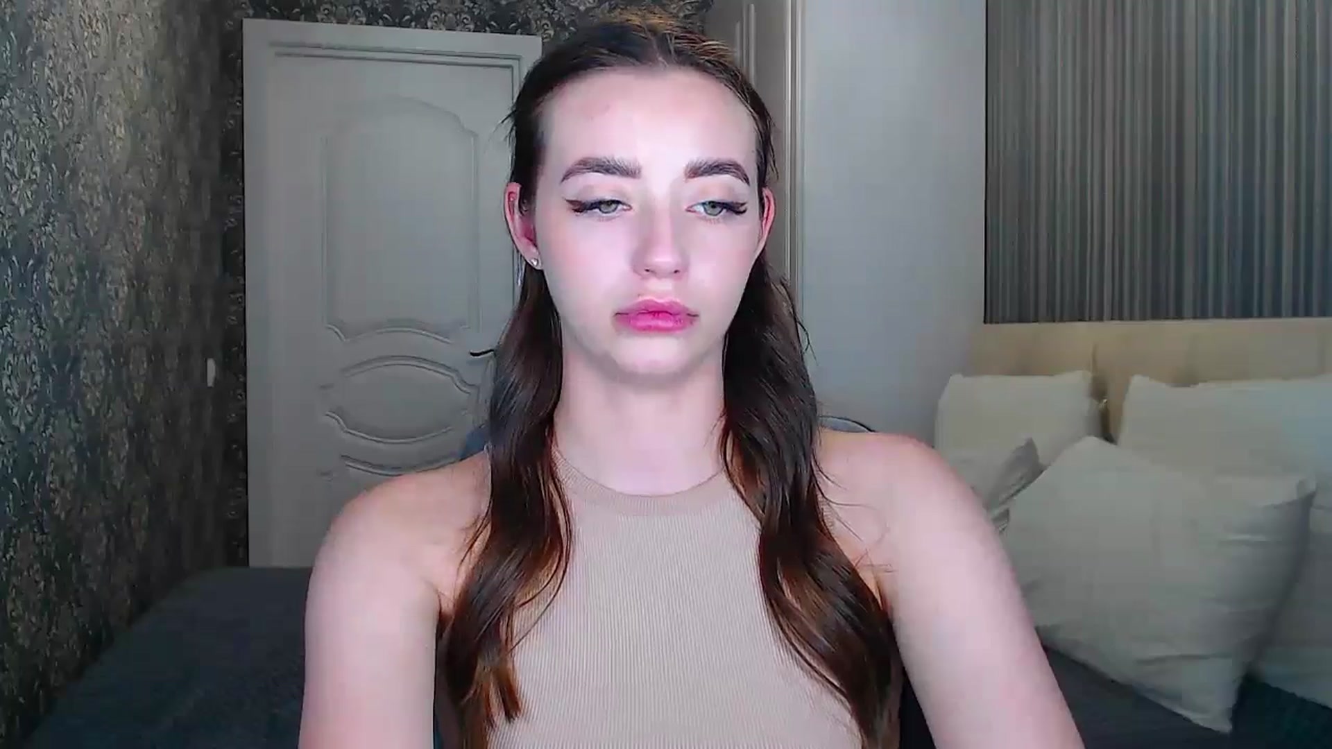 Gallery image thumbnail from EmeraldLilyyy's myfreecams stream on, 06/08/2024, 13:50 image 18 of 20