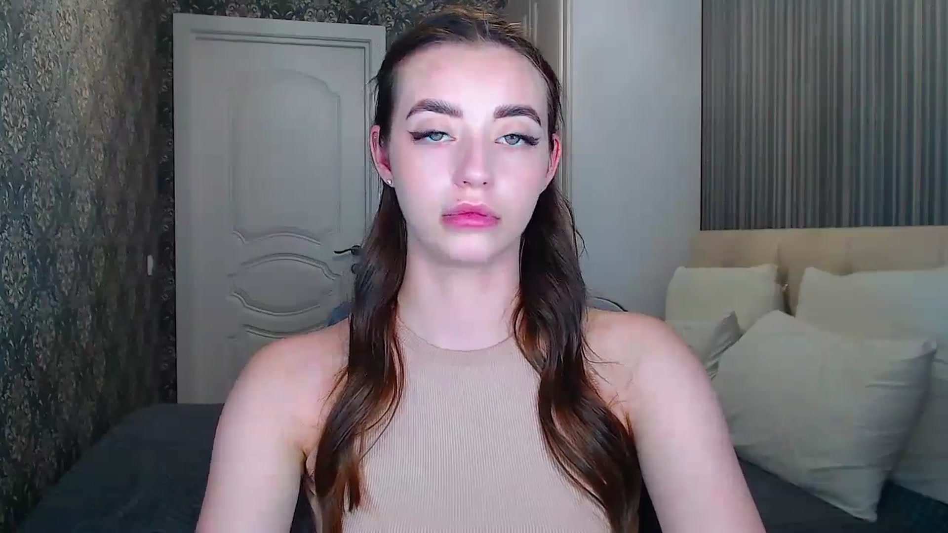 Gallery image thumbnail from EmeraldLilyyy's myfreecams stream on, 06/08/2024, 13:50 image 19 of 20