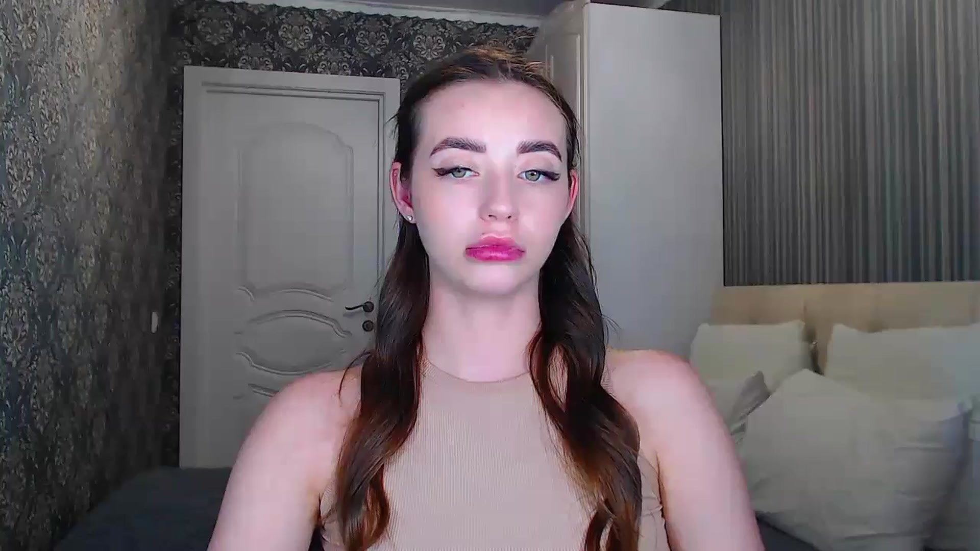 Gallery image thumbnail from EmeraldLilyyy's myfreecams stream on, 06/08/2024, 13:50 image 5 of 20