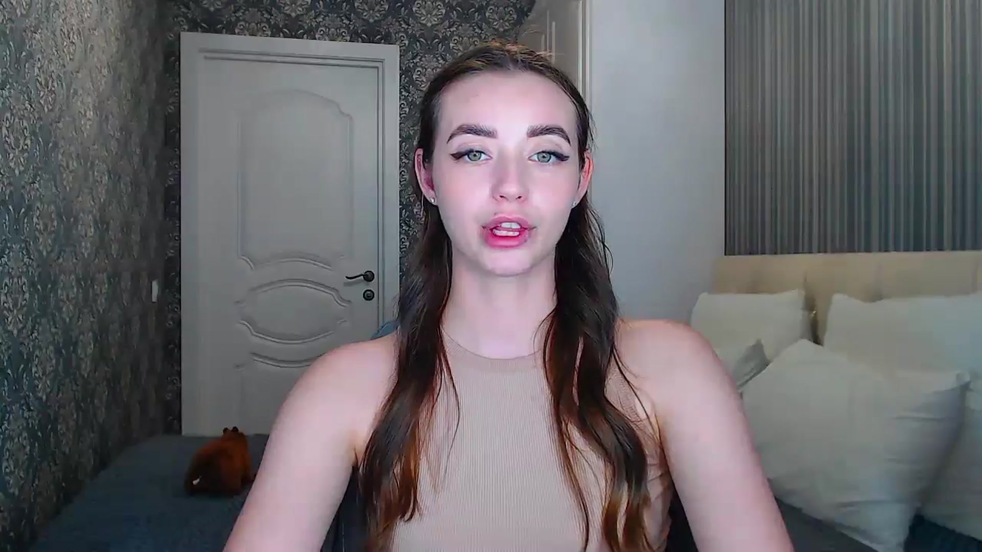 Gallery image thumbnail from EmeraldLilyyy's myfreecams stream on, 06/08/2024, 15:07 image 7 of 20