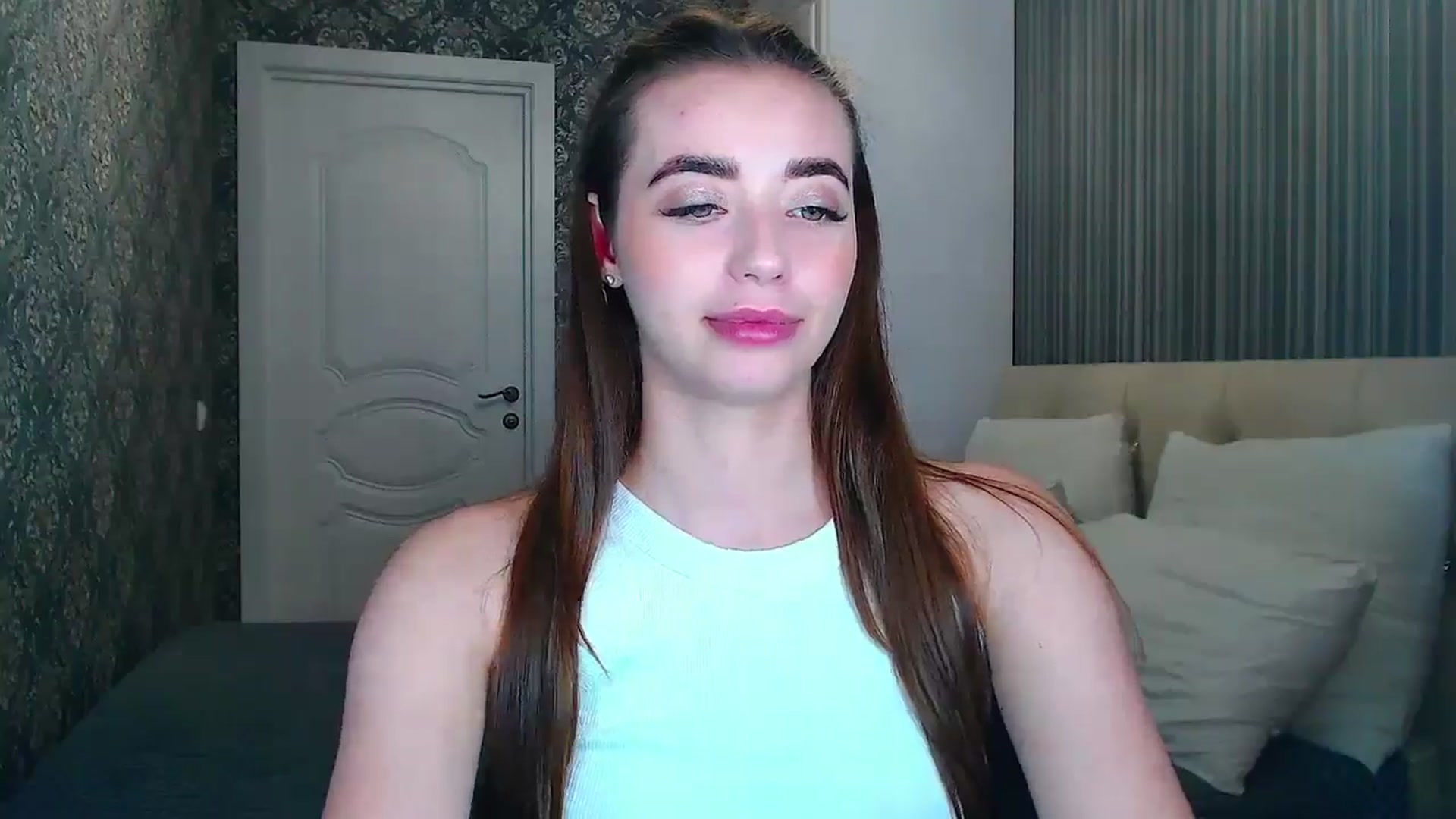 Gallery image thumbnail from EmeraldLilyyy's myfreecams stream on, 06/09/2024, 09:18 image 16 of 20