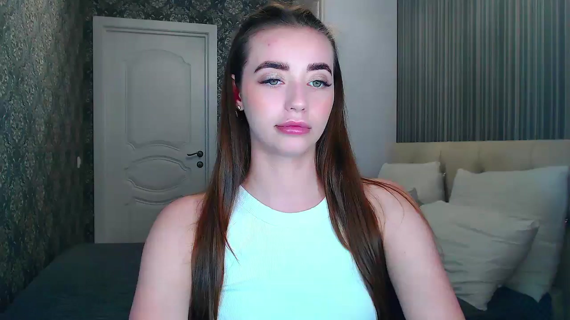Gallery image thumbnail from EmeraldLilyyy's myfreecams stream on, 06/09/2024, 09:18 image 13 of 20