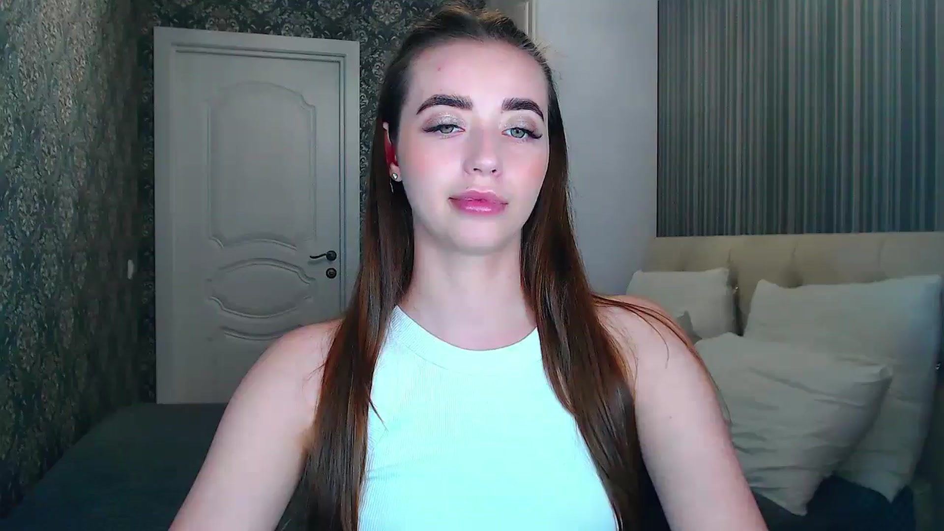 Gallery image thumbnail from EmeraldLilyyy's myfreecams stream on, 06/09/2024, 09:18 image 15 of 20