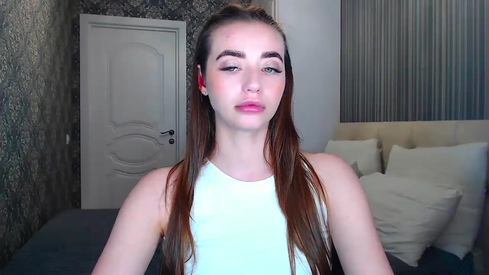 Gallery image thumbnail from EmeraldLilyyy's myfreecams stream on, 06/09/2024, 09:47 image 5 of 20