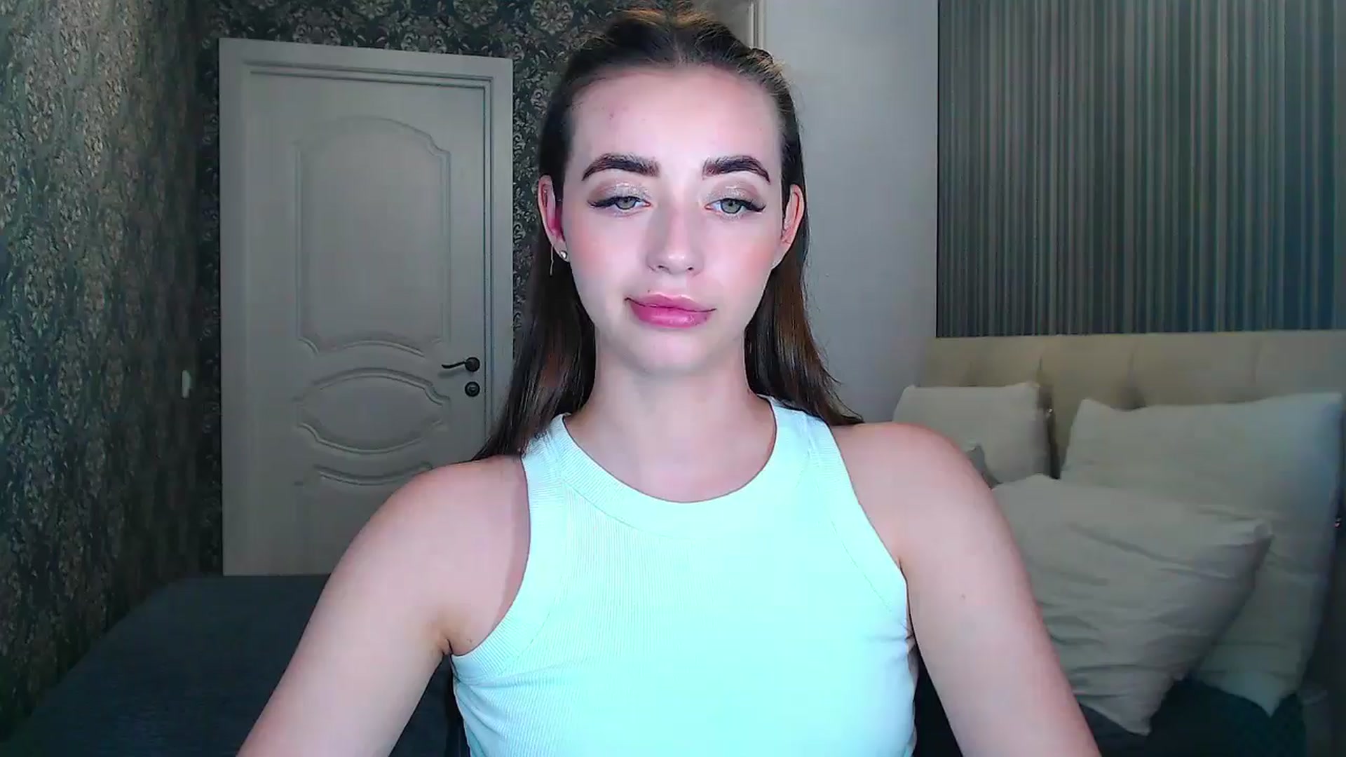 Gallery image thumbnail from EmeraldLilyyy's myfreecams stream on, 06/09/2024, 09:47 image 14 of 20