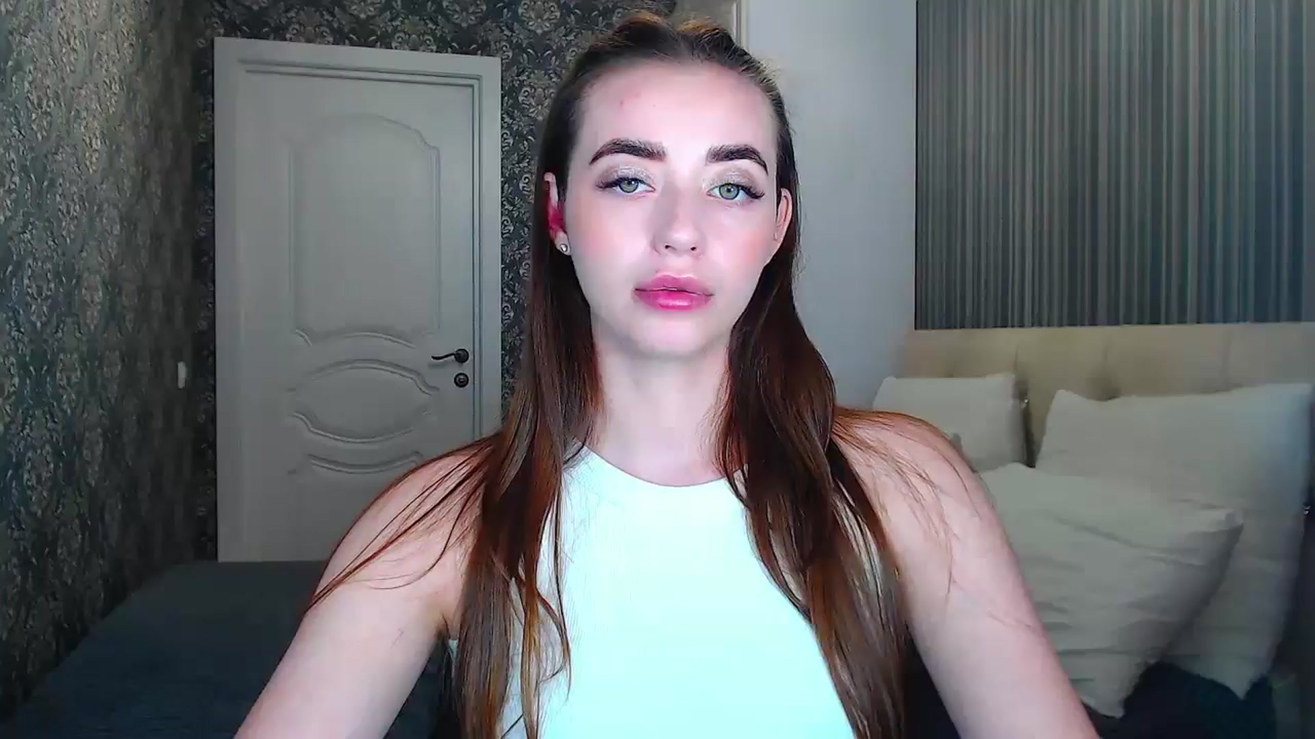 Gallery image thumbnail from EmeraldLilyyy's myfreecams stream on, 06/09/2024, 09:47 image 15 of 20