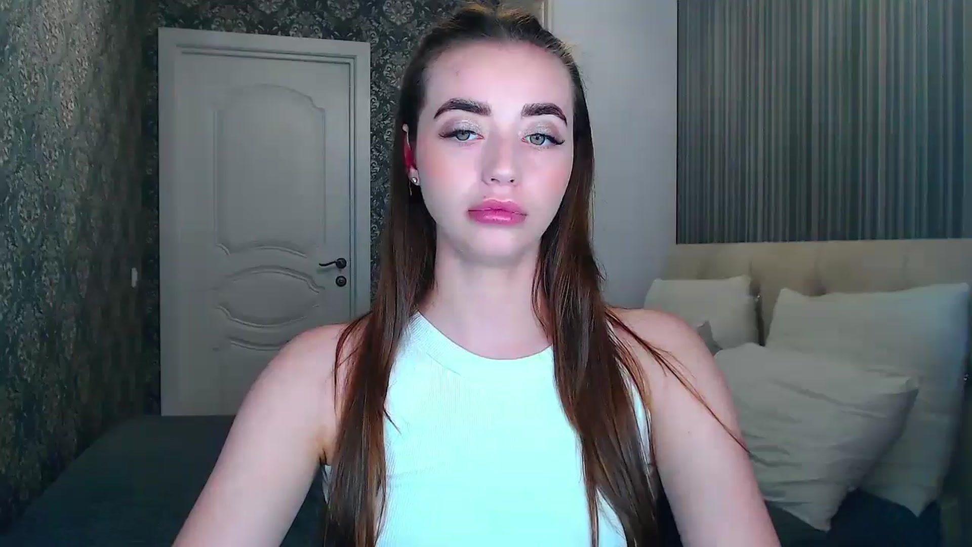 Gallery image thumbnail from EmeraldLilyyy's myfreecams stream on, 06/09/2024, 09:47 image 1 of 20