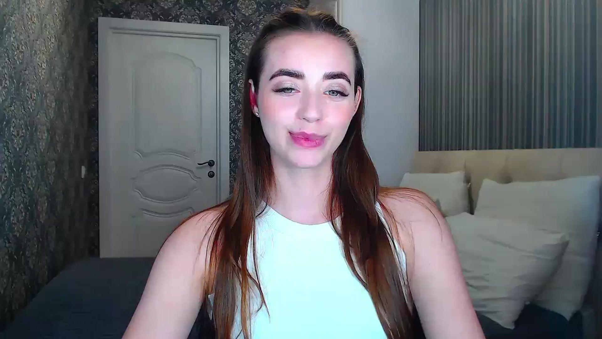 Gallery image thumbnail from EmeraldLilyyy's myfreecams stream on, 06/09/2024, 09:47 image 18 of 20