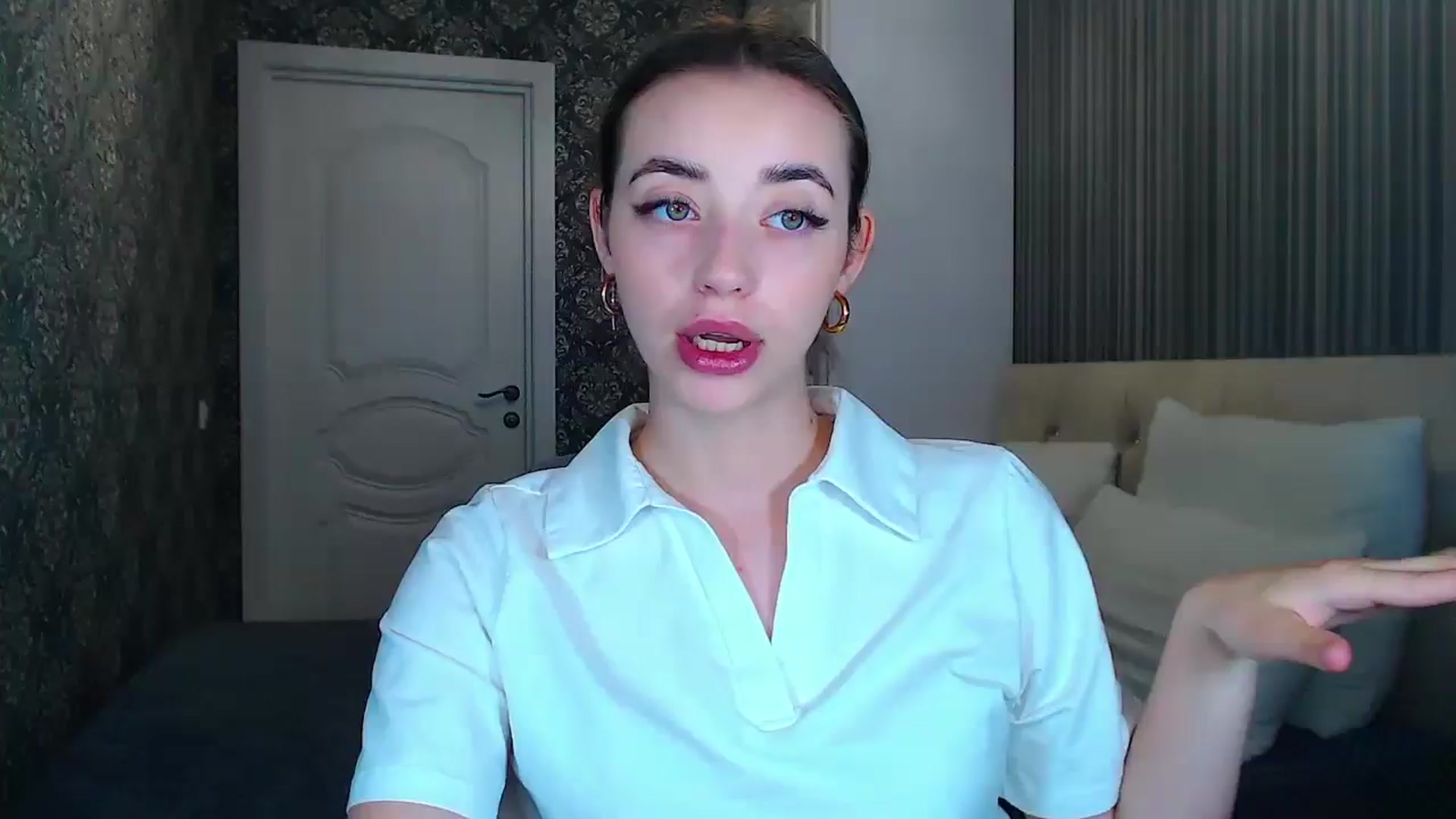 Gallery image thumbnail from EmeraldLilyyy's myfreecams stream on, 06/13/2024, 07:37 image 9 of 20