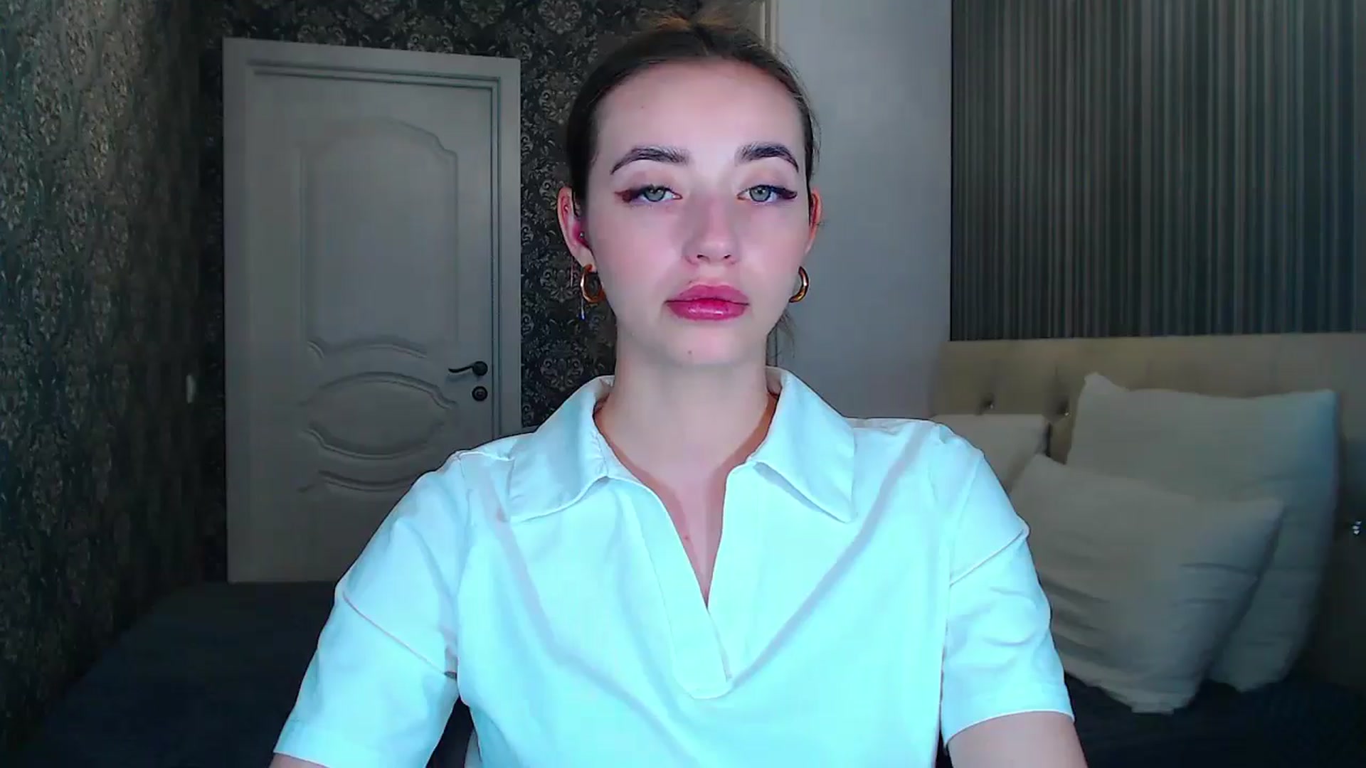 Gallery image thumbnail from EmeraldLilyyy's myfreecams stream on, 06/13/2024, 07:37 image 20 of 20