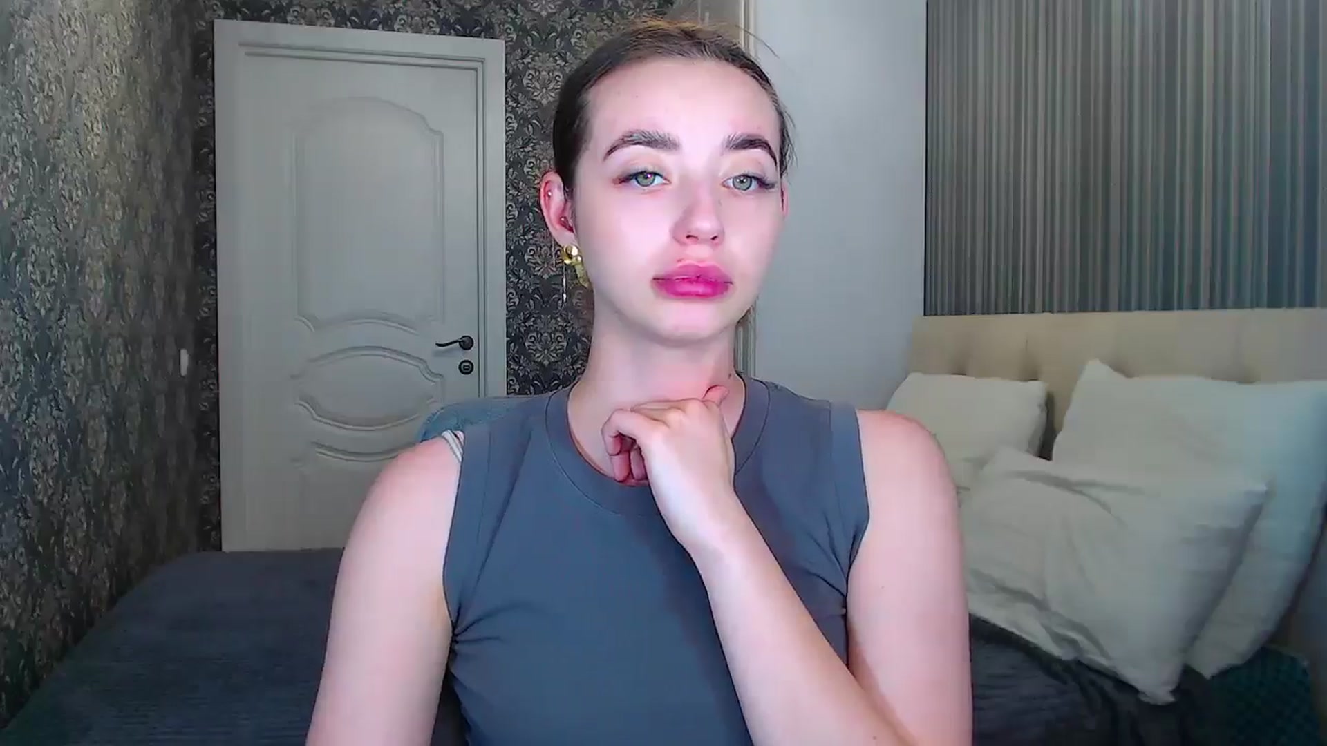 Gallery image thumbnail from EmeraldLilyyy's myfreecams stream on, 06/17/2024, 10:44 image 20 of 20