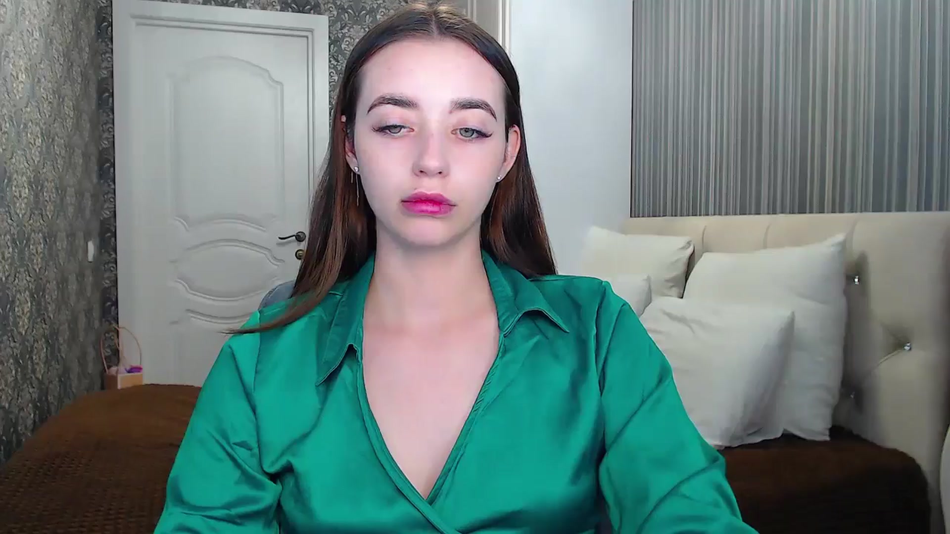 Gallery image thumbnail from EmeraldLilyyy's myfreecams stream on, 06/24/2024, 15:02 image 3 of 20