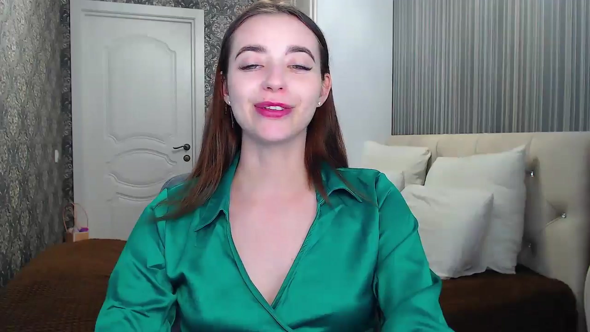 Gallery image thumbnail from EmeraldLilyyy's myfreecams stream on, 06/24/2024, 15:02 image 13 of 20