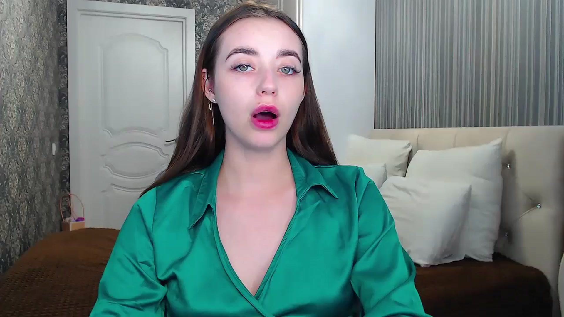 Gallery image thumbnail from EmeraldLilyyy's myfreecams stream on, 06/24/2024, 15:02 image 1 of 20