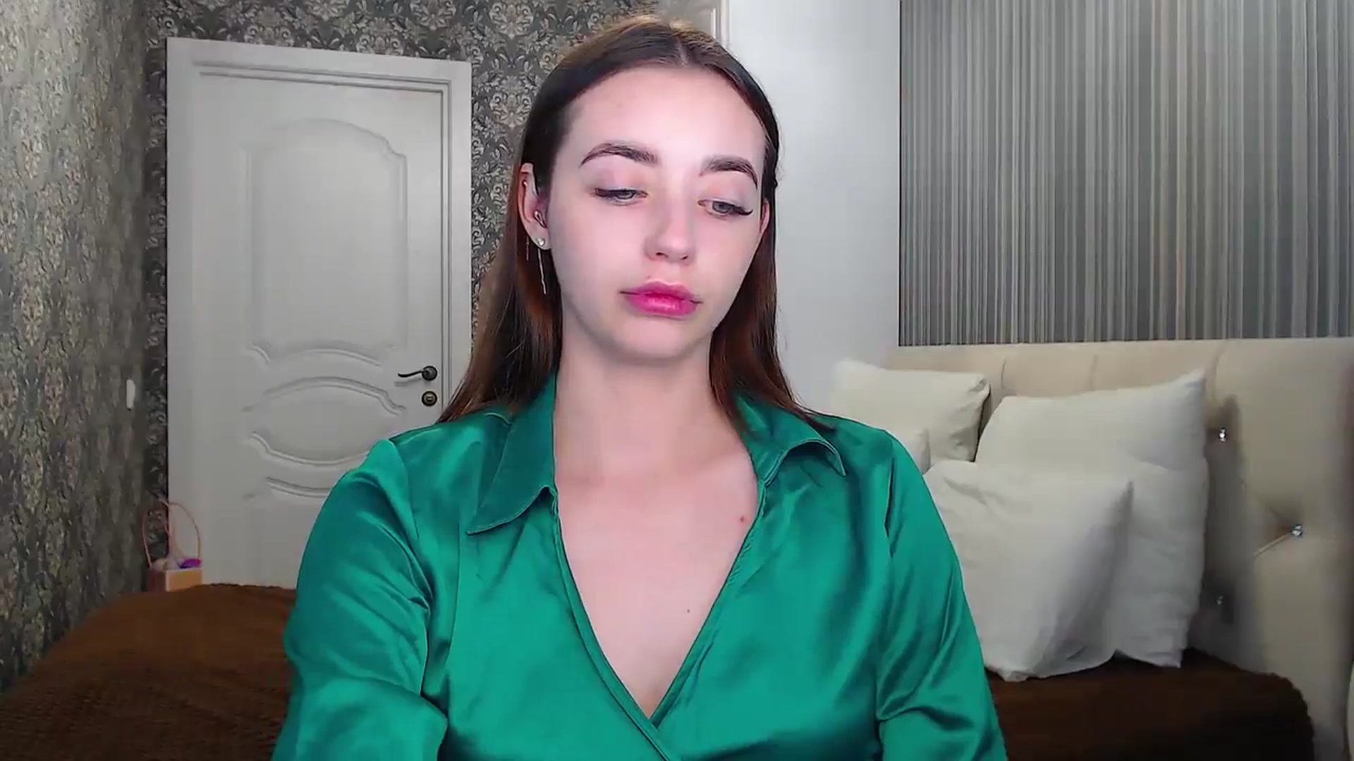 Gallery image thumbnail from EmeraldLilyyy's myfreecams stream on, 06/24/2024, 15:22 image 20 of 20