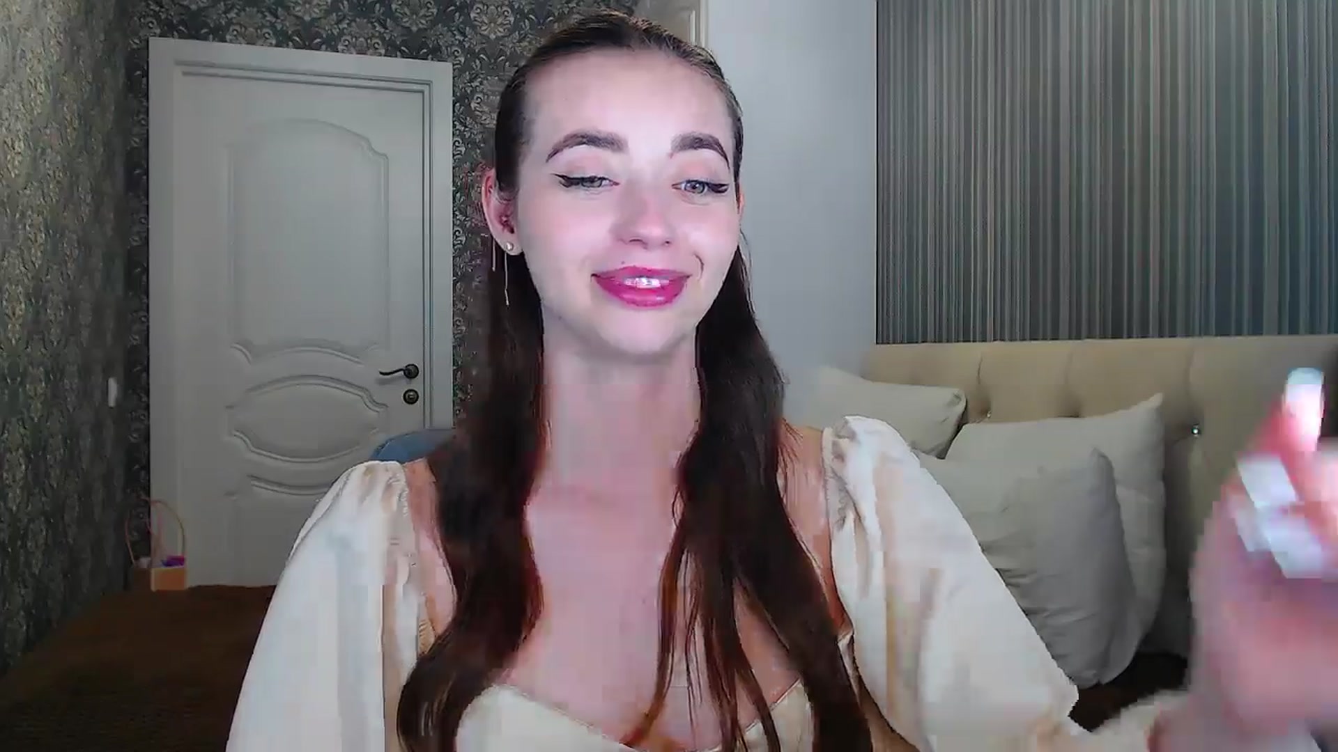 Gallery image thumbnail from EmeraldLilyyy's myfreecams stream on, 06/27/2024, 10:19 image 16 of 20