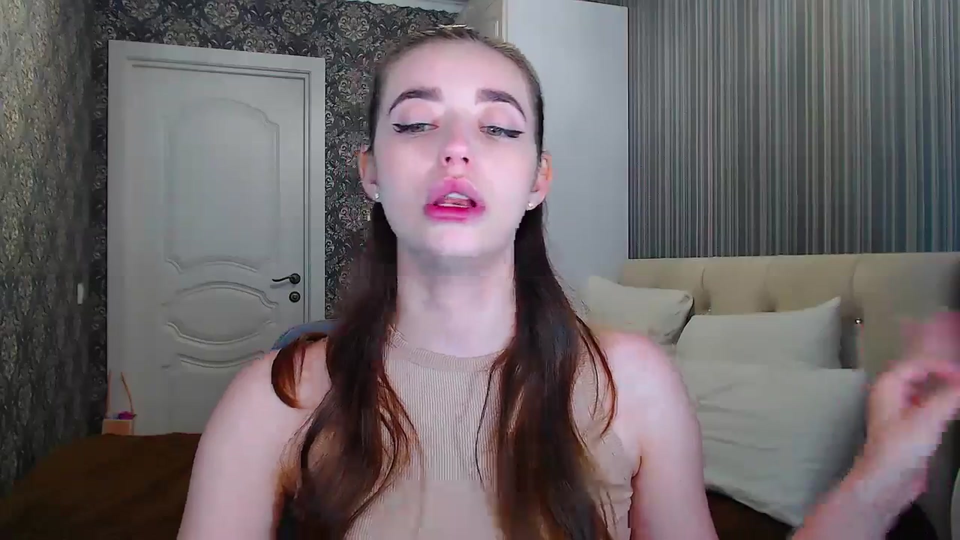 Gallery image thumbnail from EmeraldLilyyy's myfreecams stream on, 06/27/2024, 12:39 image 13 of 20