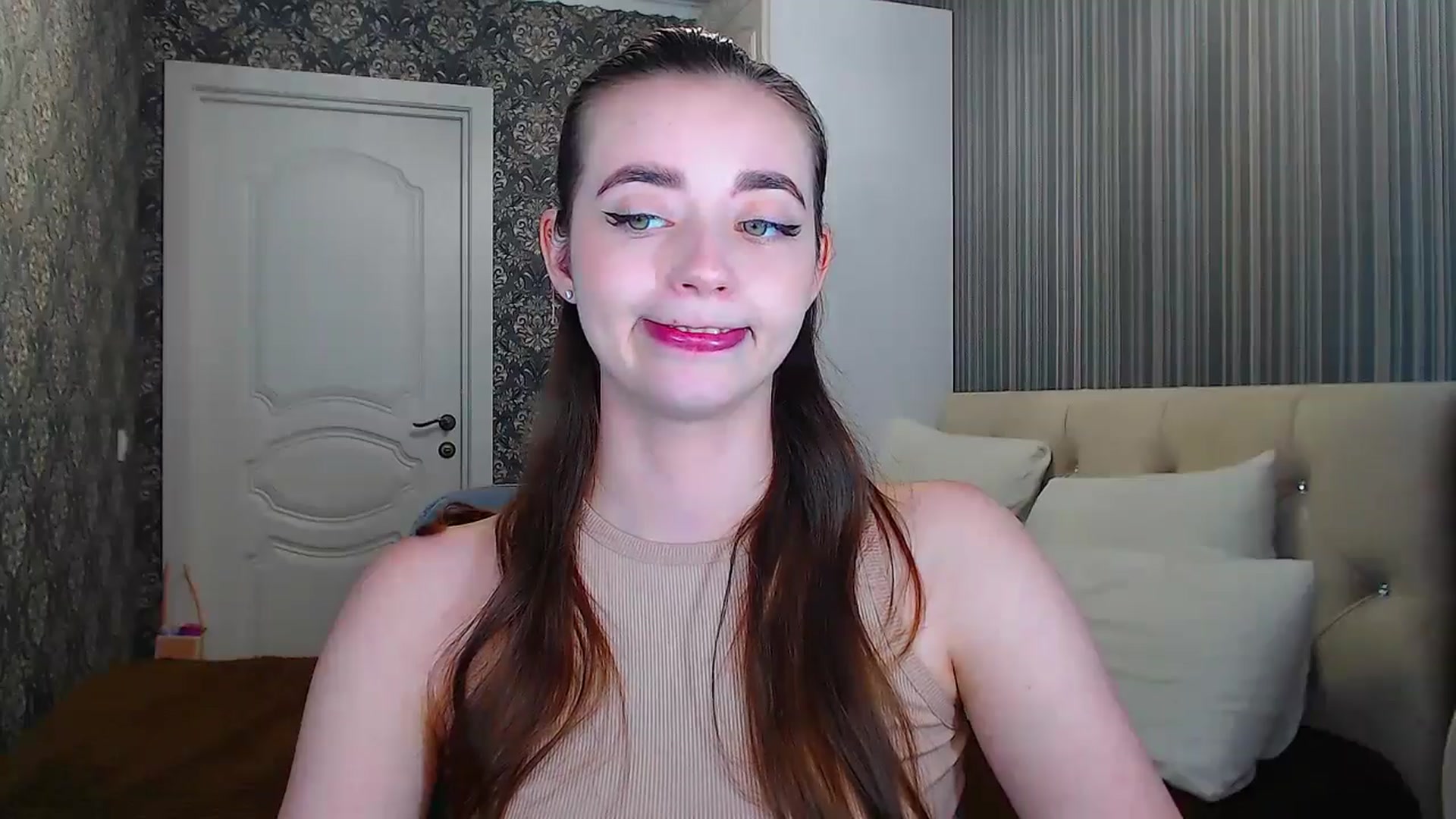 Gallery image thumbnail from EmeraldLilyyy's myfreecams stream on, 06/27/2024, 12:39 image 14 of 20