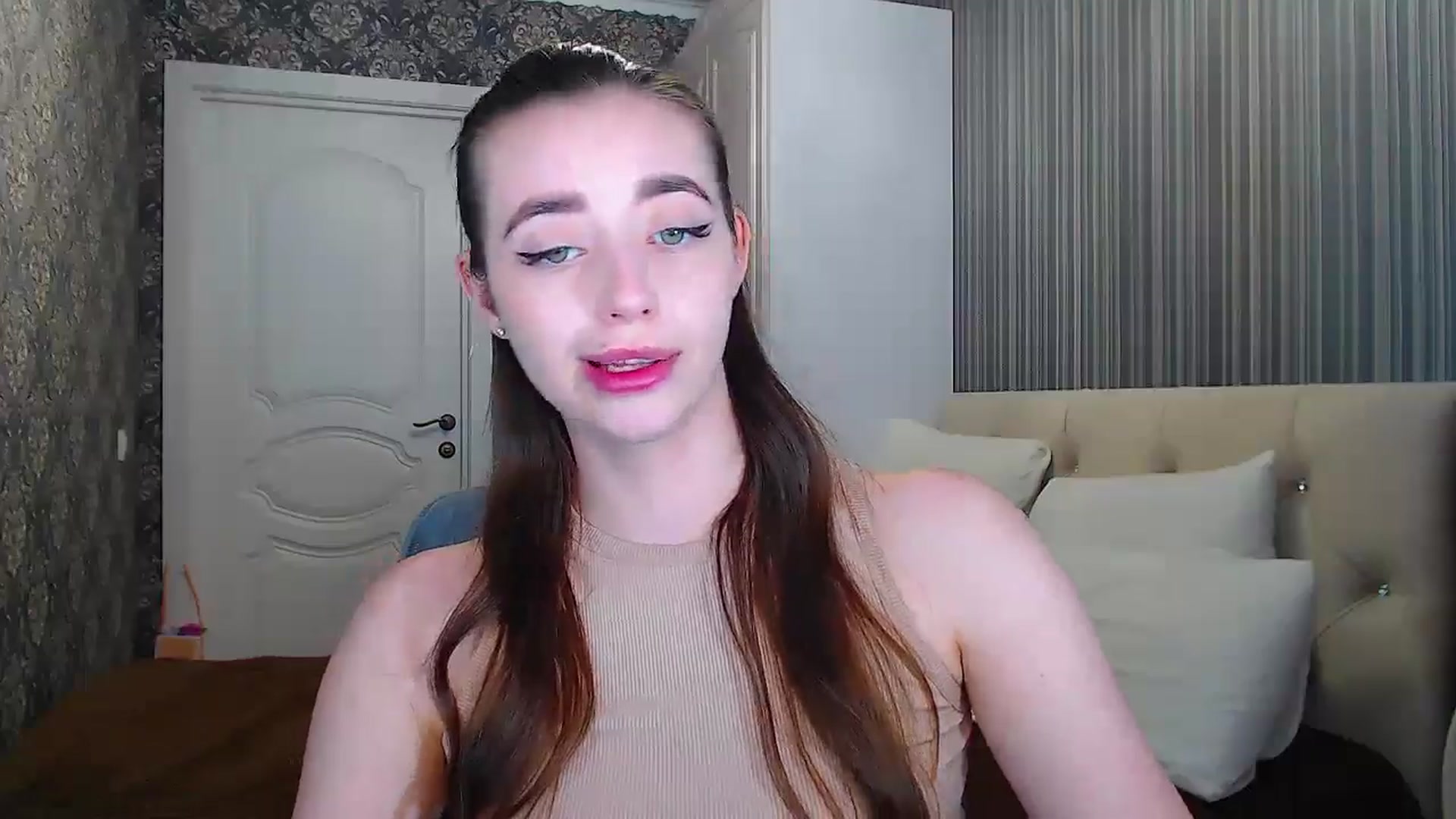 Gallery image thumbnail from EmeraldLilyyy's myfreecams stream on, 06/27/2024, 12:39 image 19 of 20