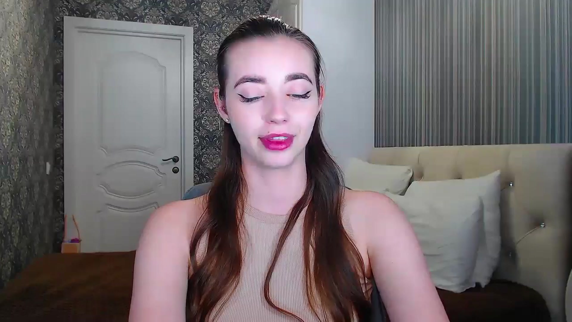 Gallery image thumbnail from EmeraldLilyyy's myfreecams stream on, 06/27/2024, 12:56 image 7 of 20