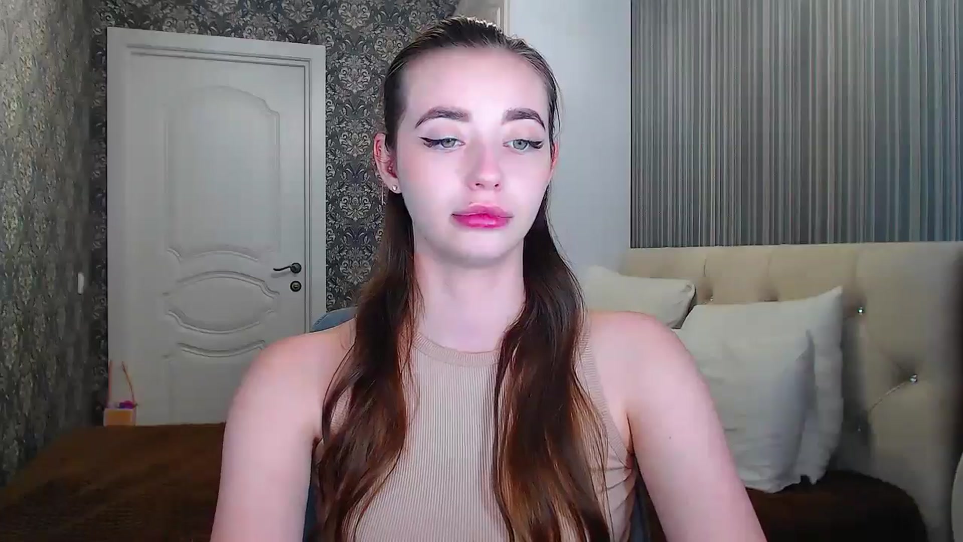 Gallery image thumbnail from EmeraldLilyyy's myfreecams stream on, 06/27/2024, 12:56 image 5 of 20