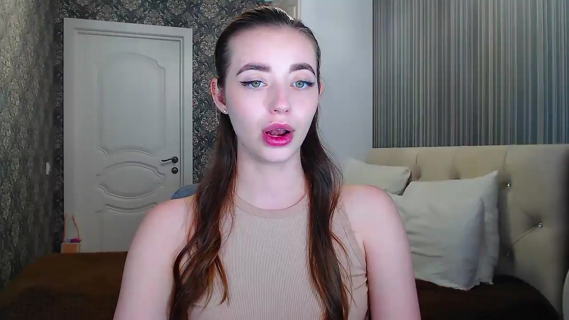 Gallery image thumbnail from EmeraldLilyyy's myfreecams stream on, 06/27/2024, 12:56 image 20 of 20
