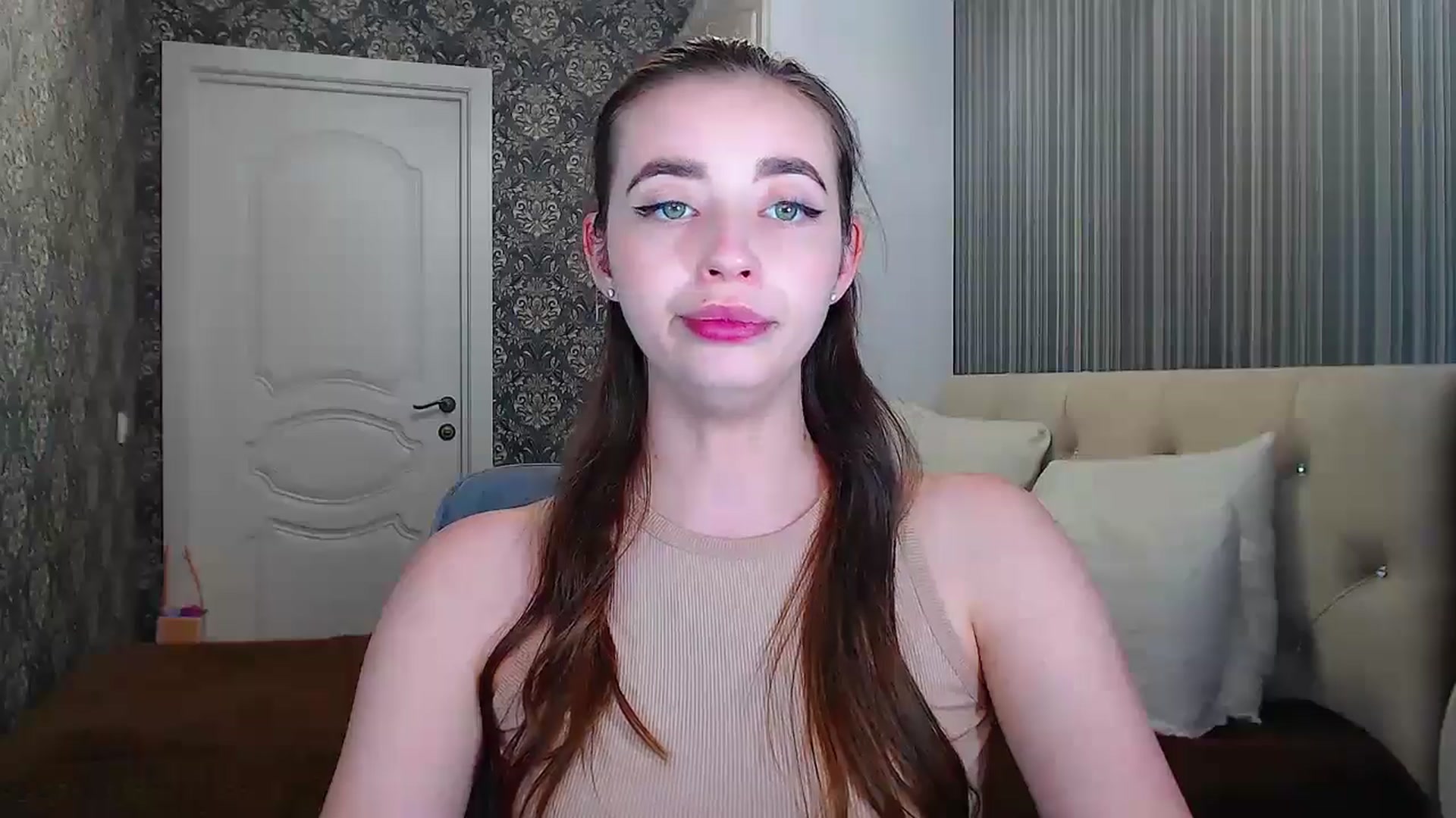 Gallery image thumbnail from EmeraldLilyyy's myfreecams stream on, 06/27/2024, 12:56 image 13 of 20