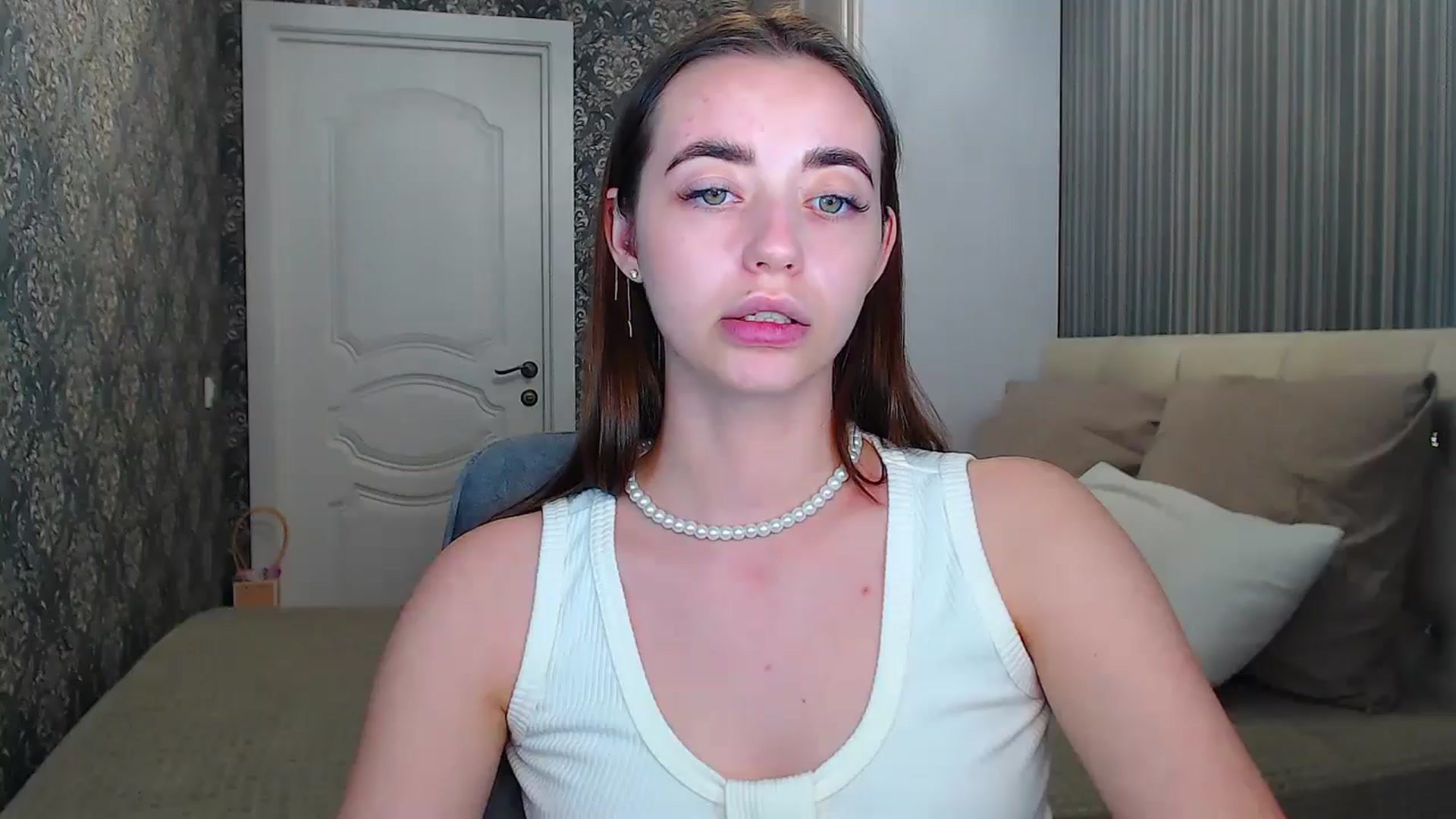 Gallery image thumbnail from EmeraldLilyyy's myfreecams stream on, 06/29/2024, 13:29 image 18 of 20