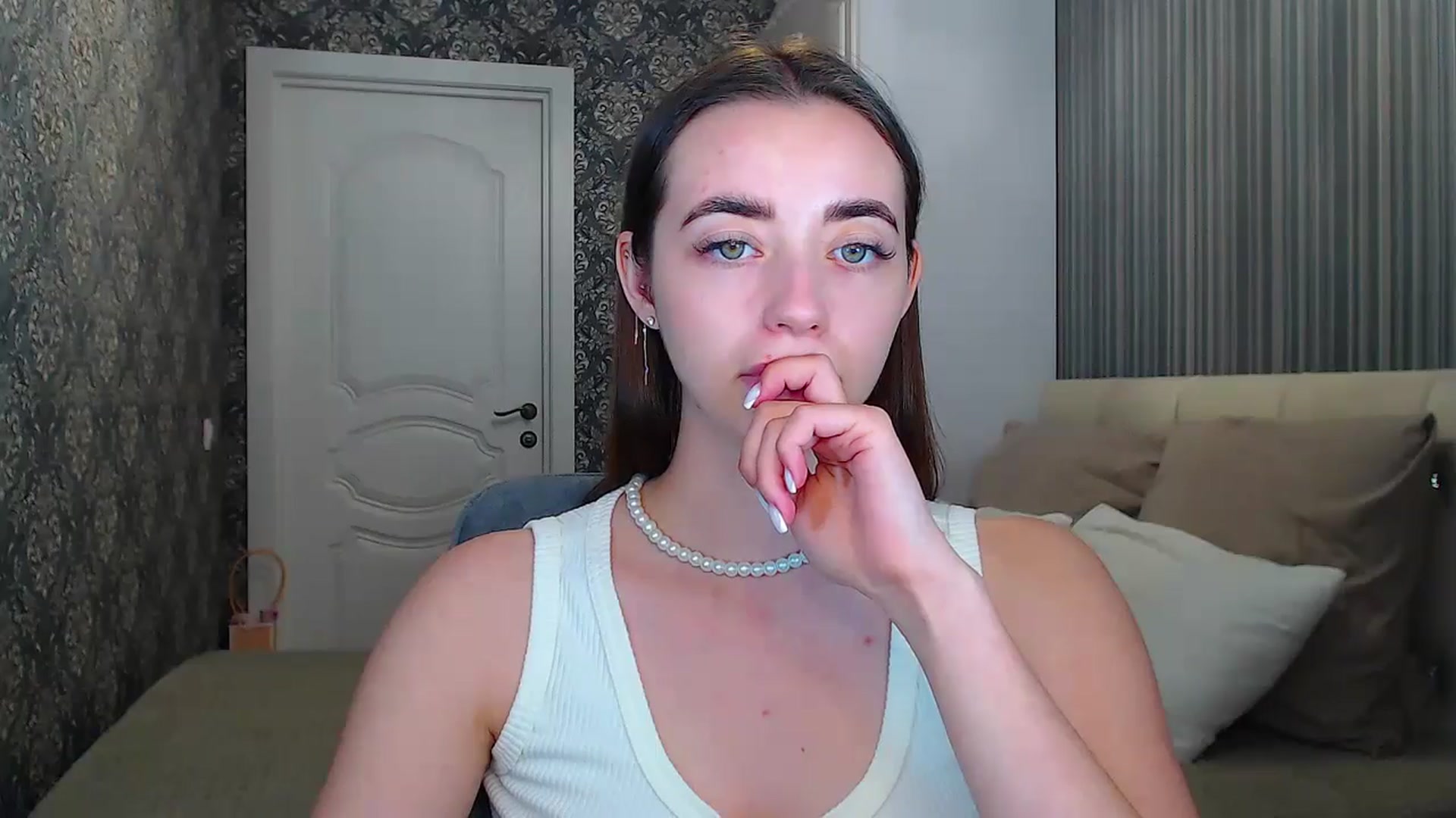 Gallery image thumbnail from EmeraldLilyyy's myfreecams stream on, 06/29/2024, 13:29 image 11 of 20