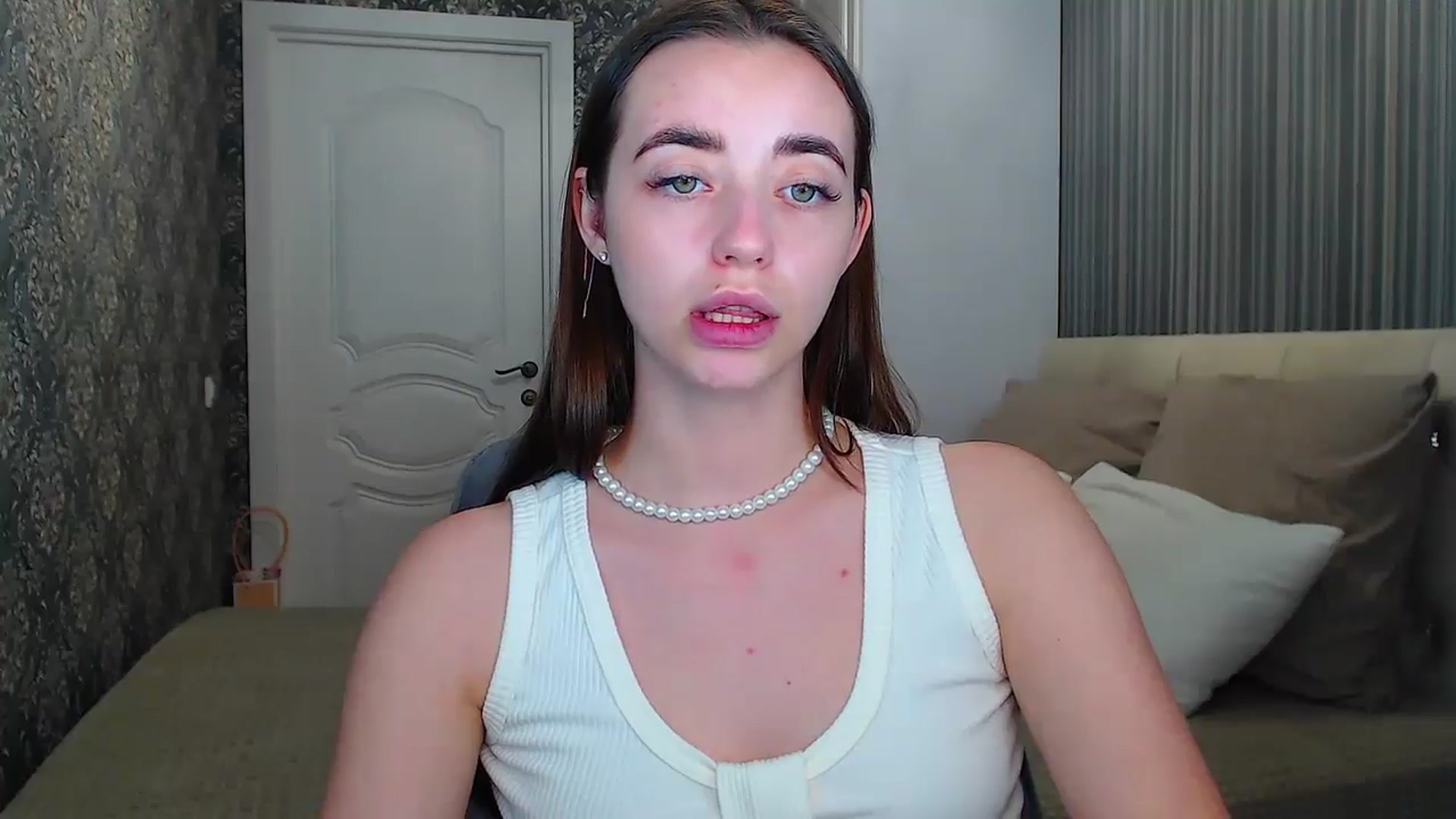 Gallery image thumbnail from EmeraldLilyyy's myfreecams stream on, 06/29/2024, 13:29 image 15 of 20