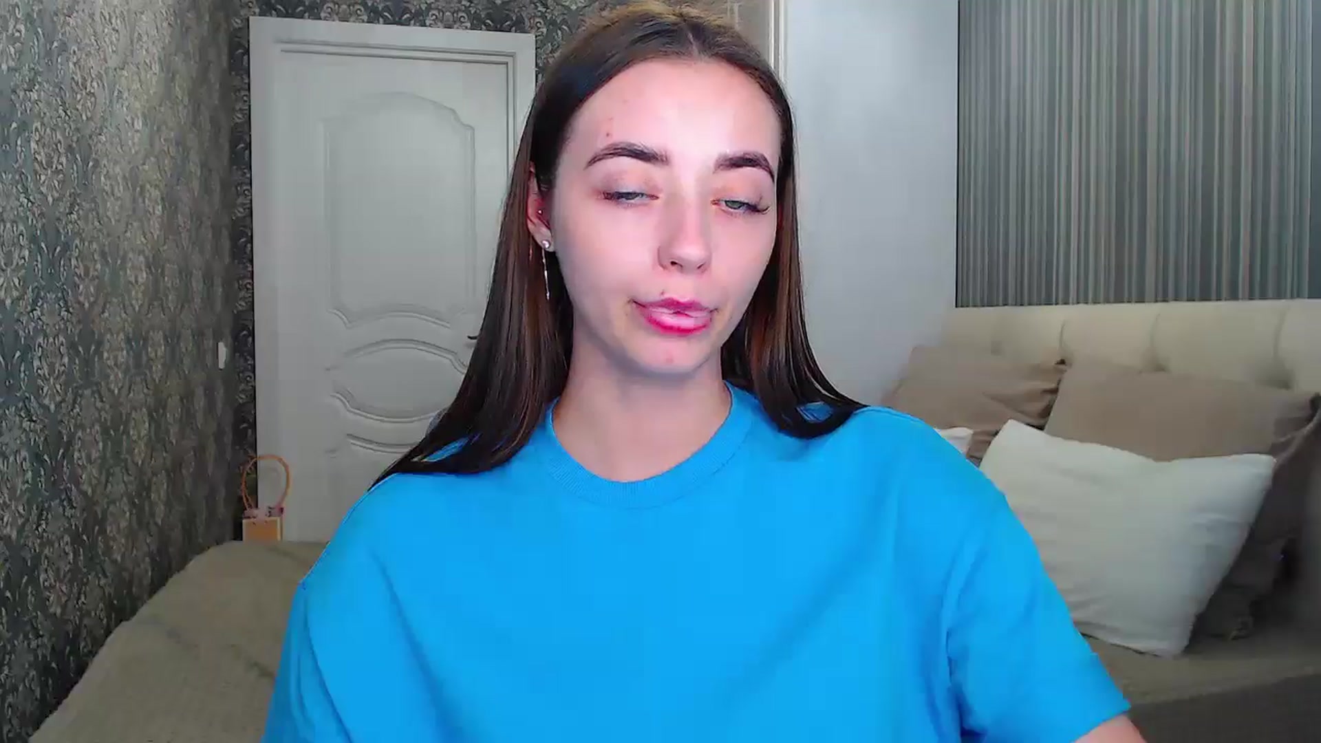 Gallery image thumbnail from EmeraldLilyyy's myfreecams stream on, 06/30/2024, 16:31 image 9 of 20