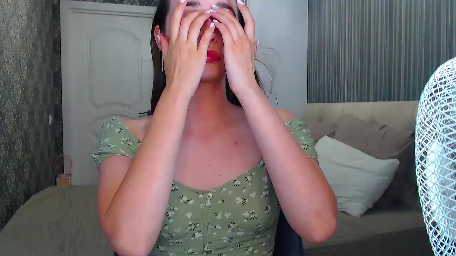 Gallery image thumbnail from EmeraldLilyyy's myfreecams stream on, 07/04/2024, 15:04 image 3 of 20