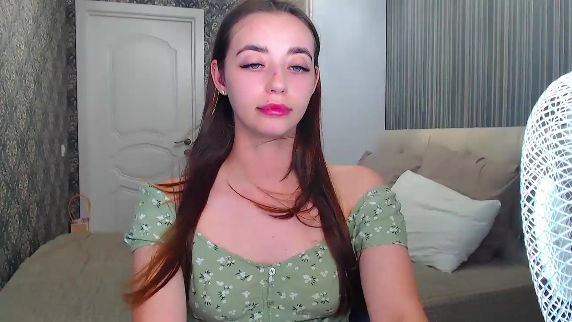 Gallery image thumbnail from EmeraldLilyyy's myfreecams stream on, 07/04/2024, 15:04 image 4 of 20