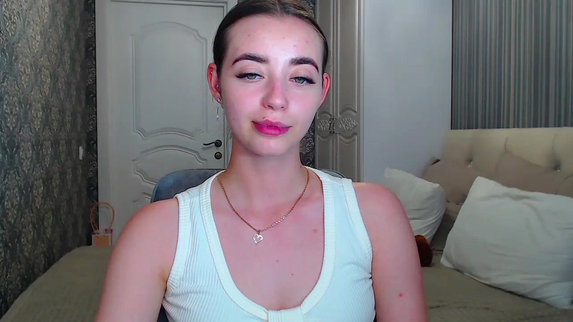 Gallery image thumbnail from EmeraldLilyyy's myfreecams stream on, 07/09/2024, 16:07 image 5 of 20