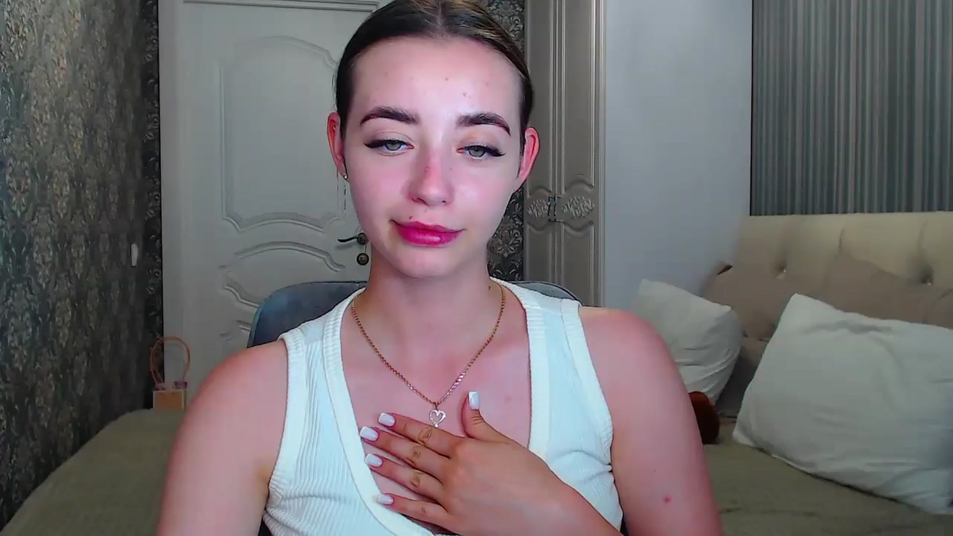 Gallery image thumbnail from EmeraldLilyyy's myfreecams stream on, 07/09/2024, 16:07 image 11 of 20