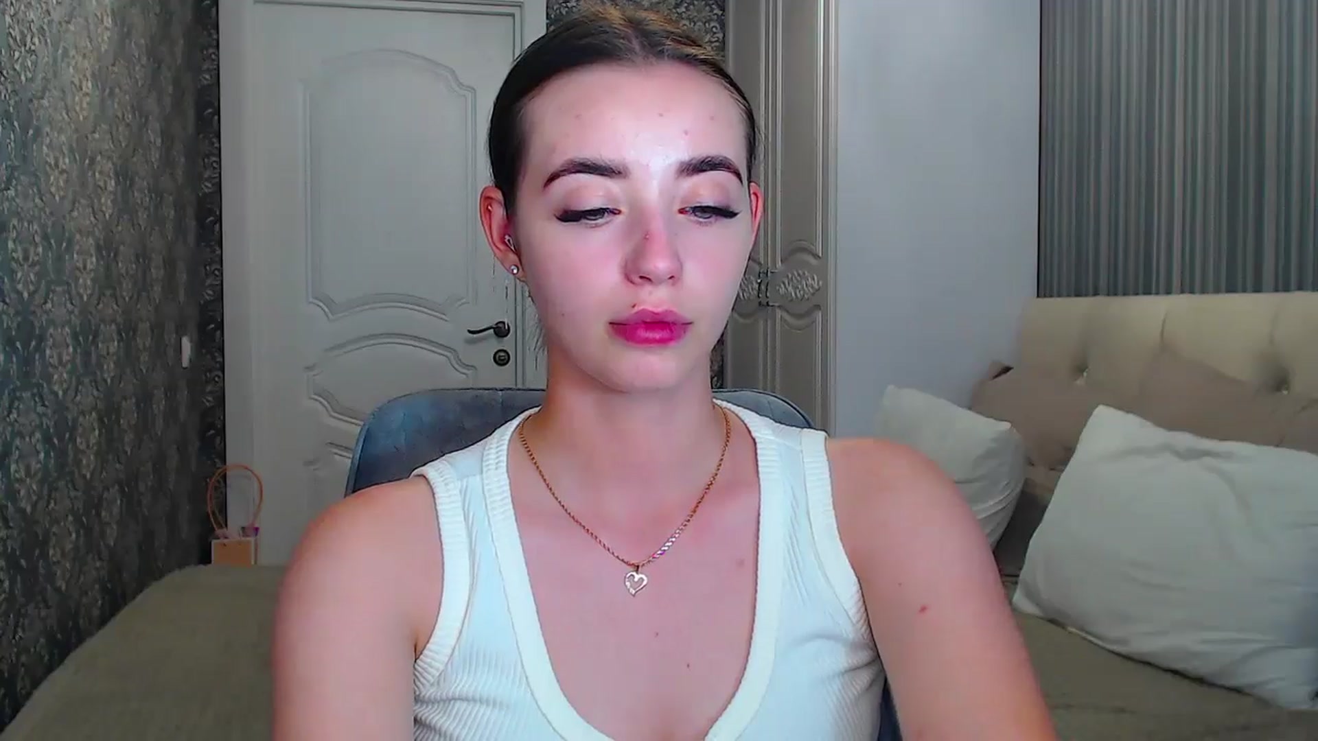 Gallery image thumbnail from EmeraldLilyyy's myfreecams stream on, 07/09/2024, 16:07 image 2 of 20