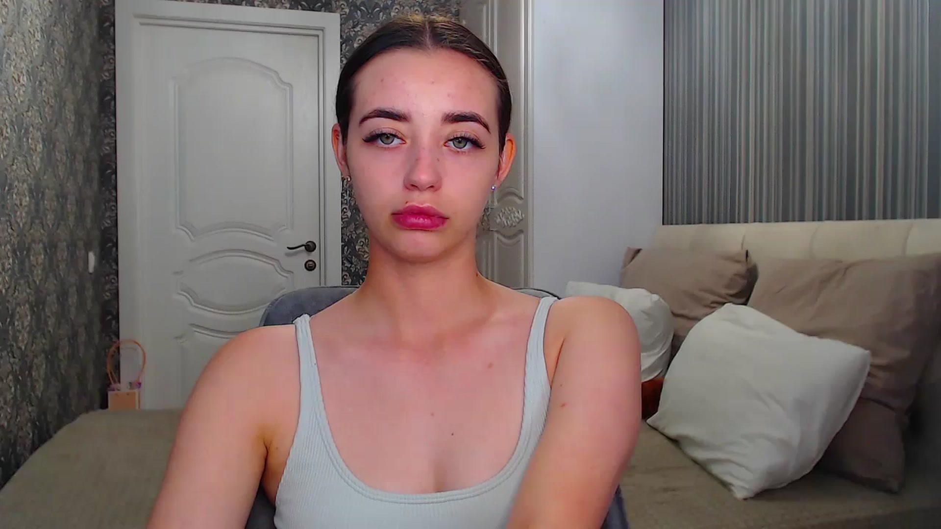 Gallery image thumbnail from EmeraldLilyyy's myfreecams stream on, 07/10/2024, 12:35 image 19 of 20